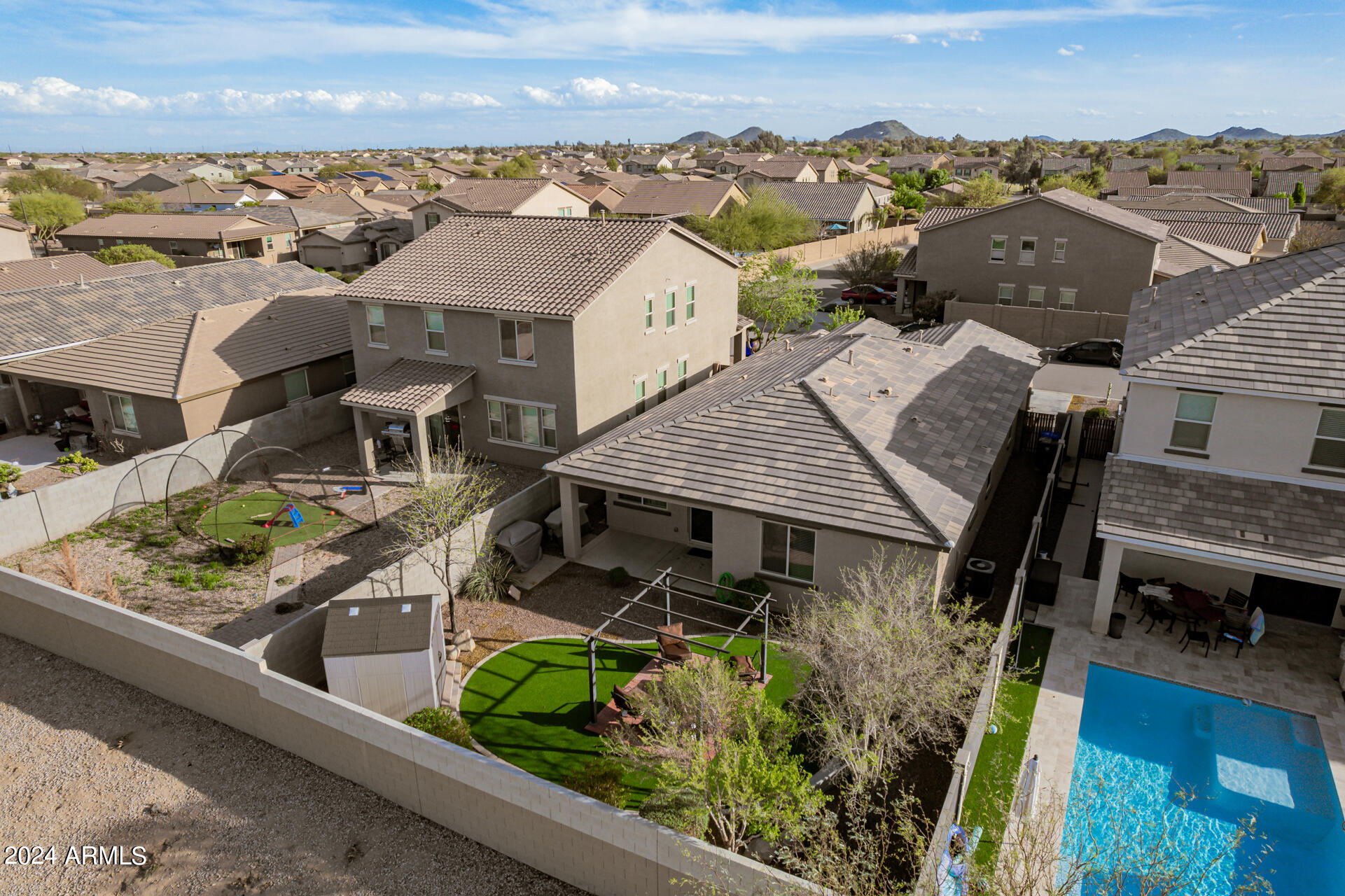 2394 W CHINOOK Court