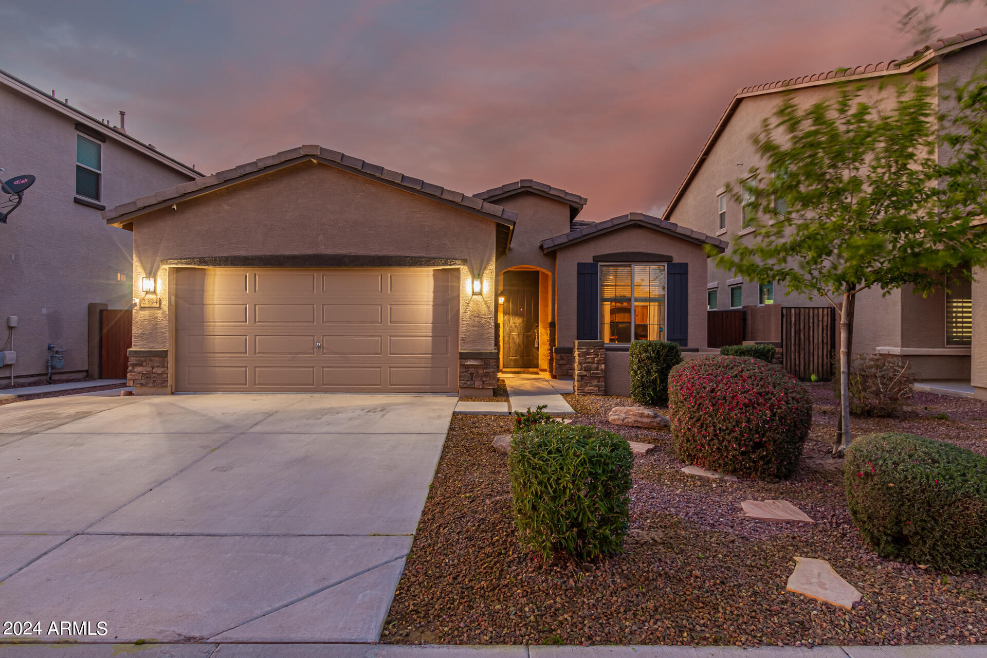 2394 W CHINOOK Court