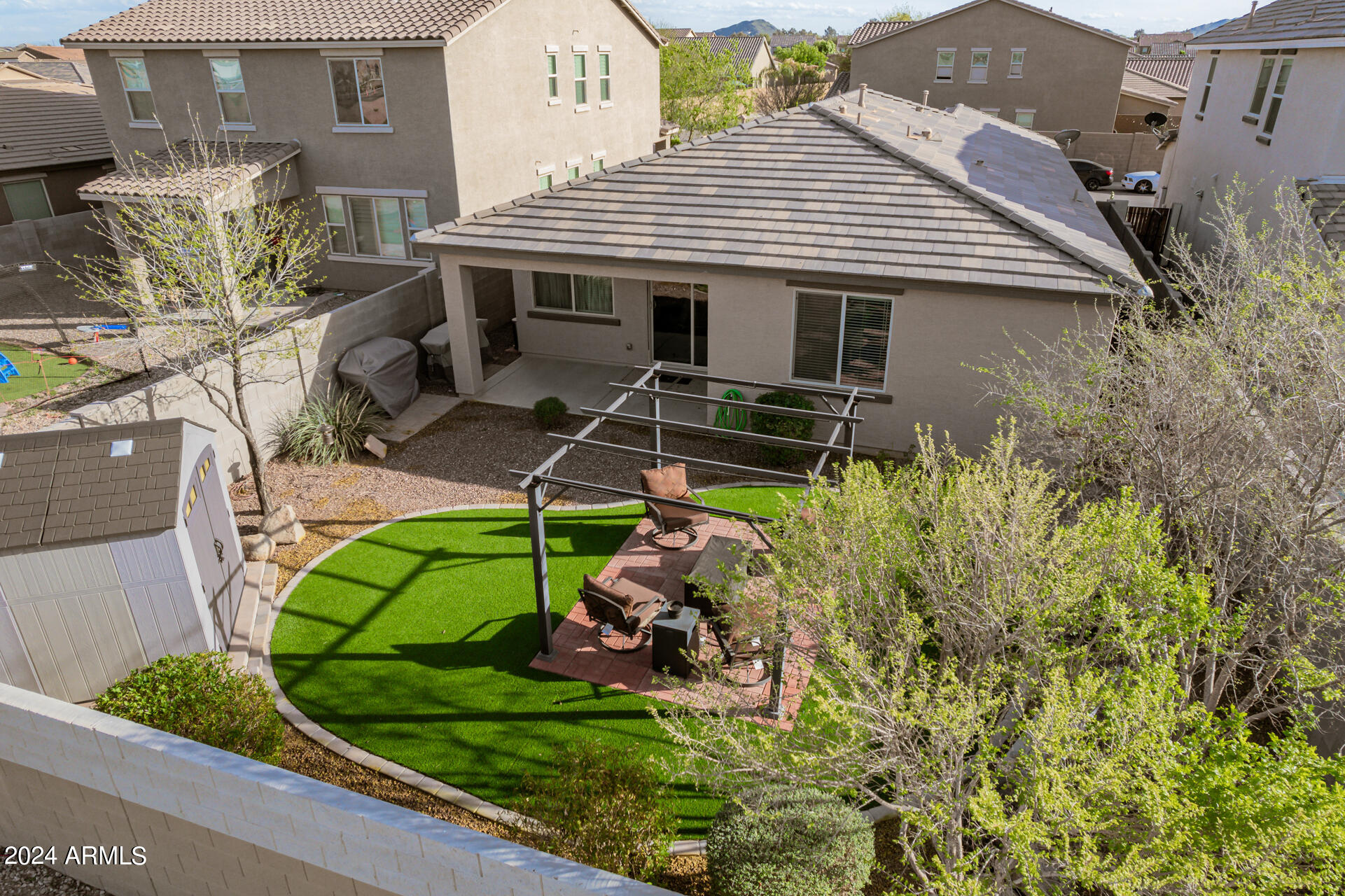 2394 W CHINOOK Court