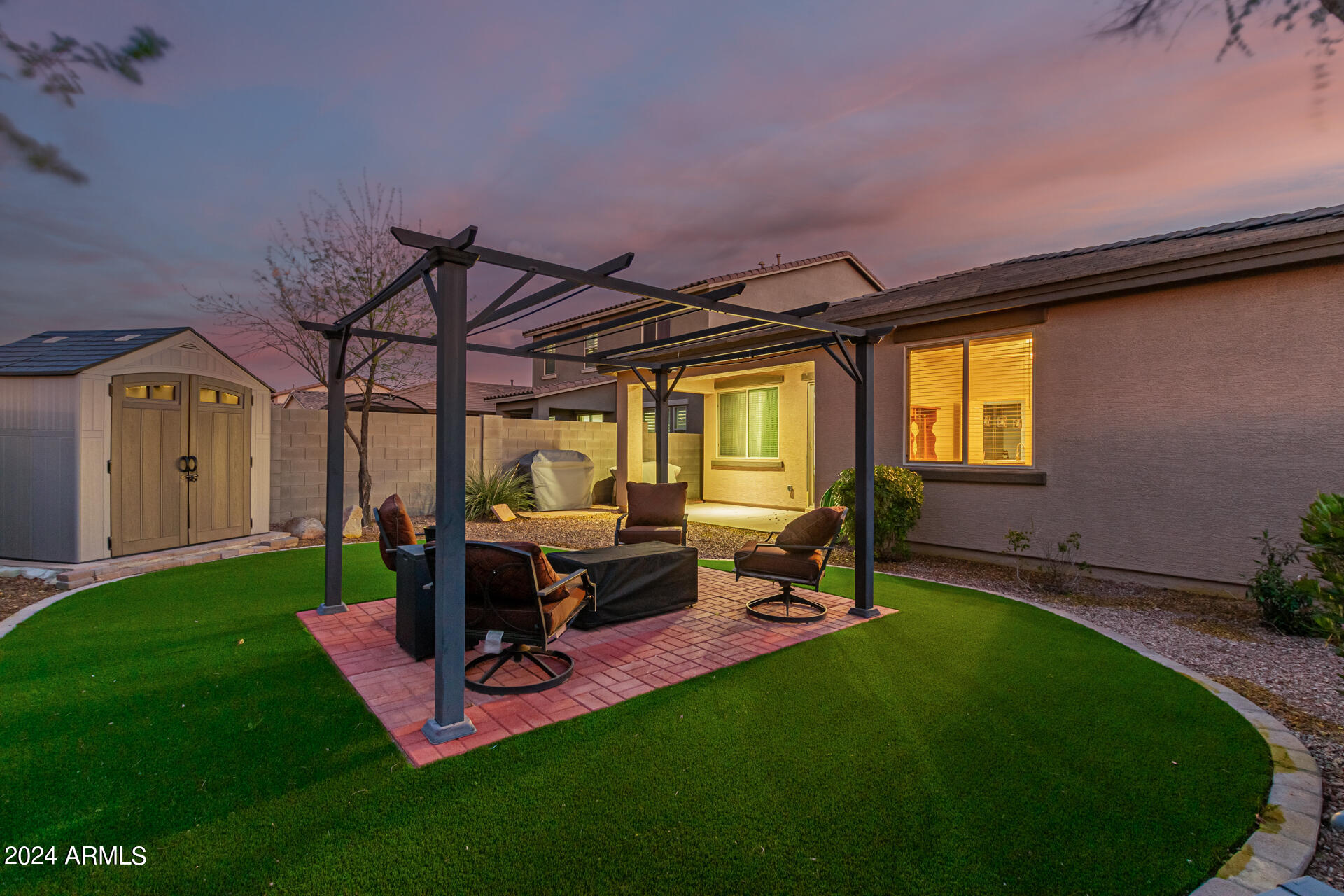 2394 W CHINOOK Court