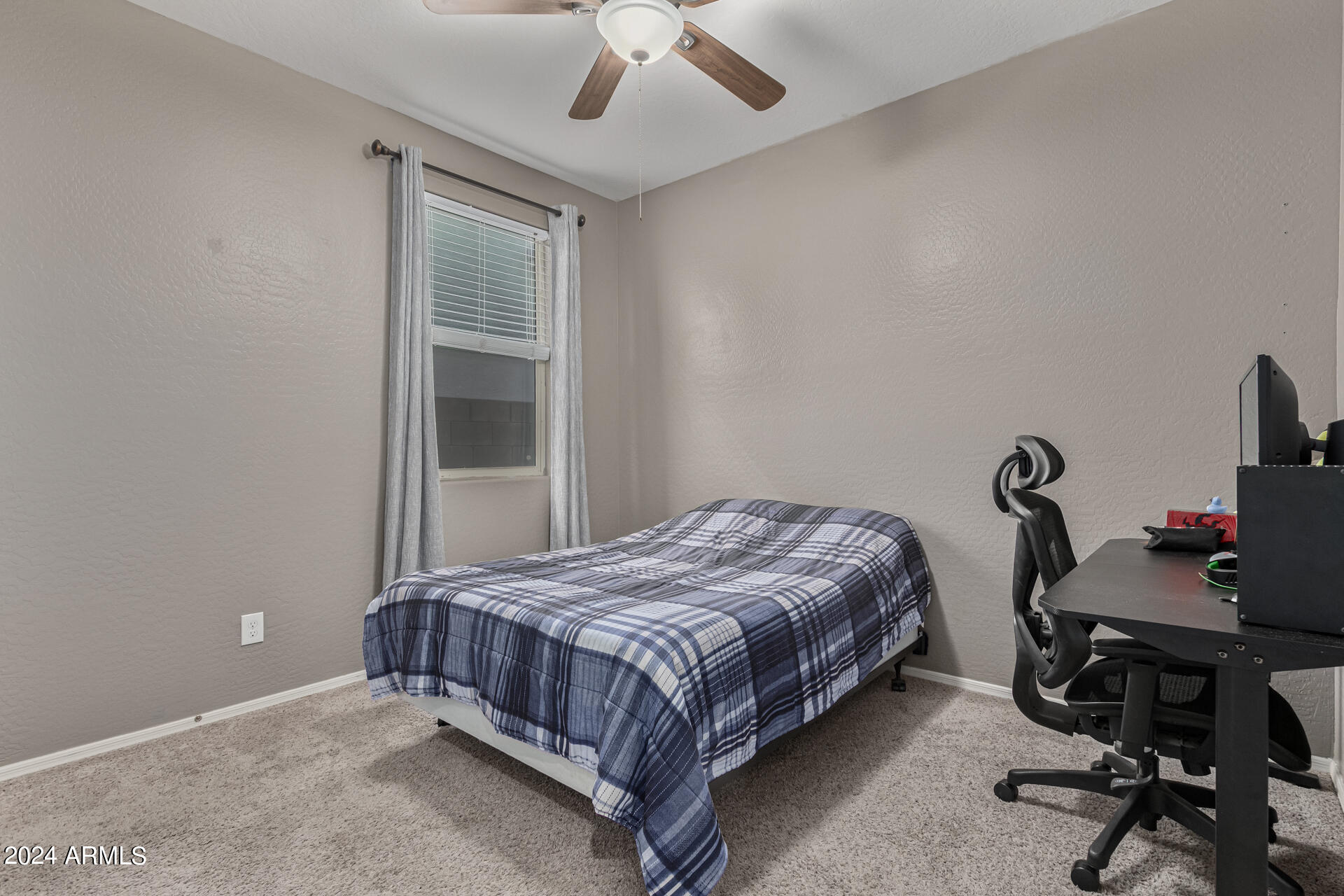 2394 W CHINOOK Court