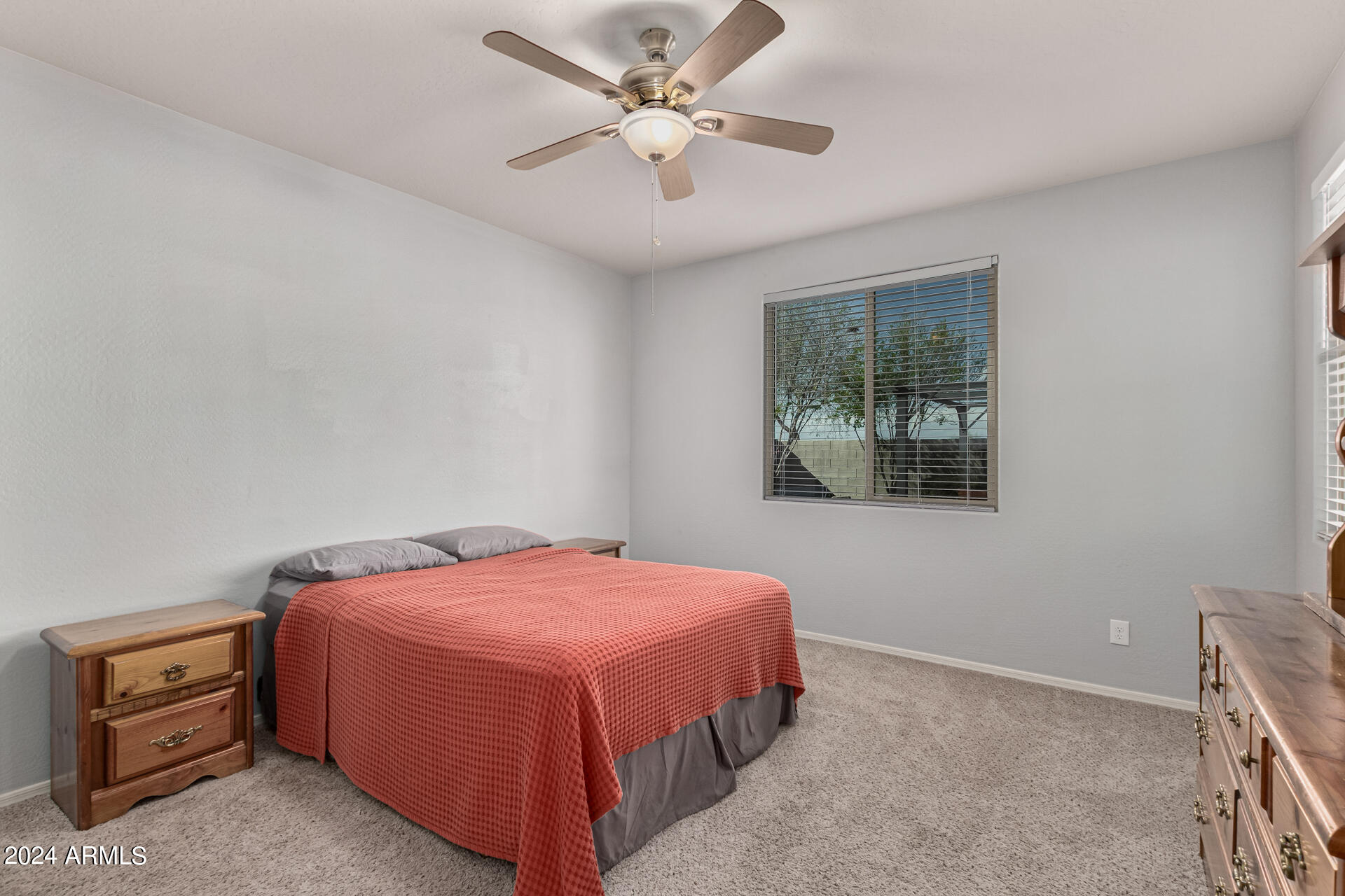 2394 W CHINOOK Court