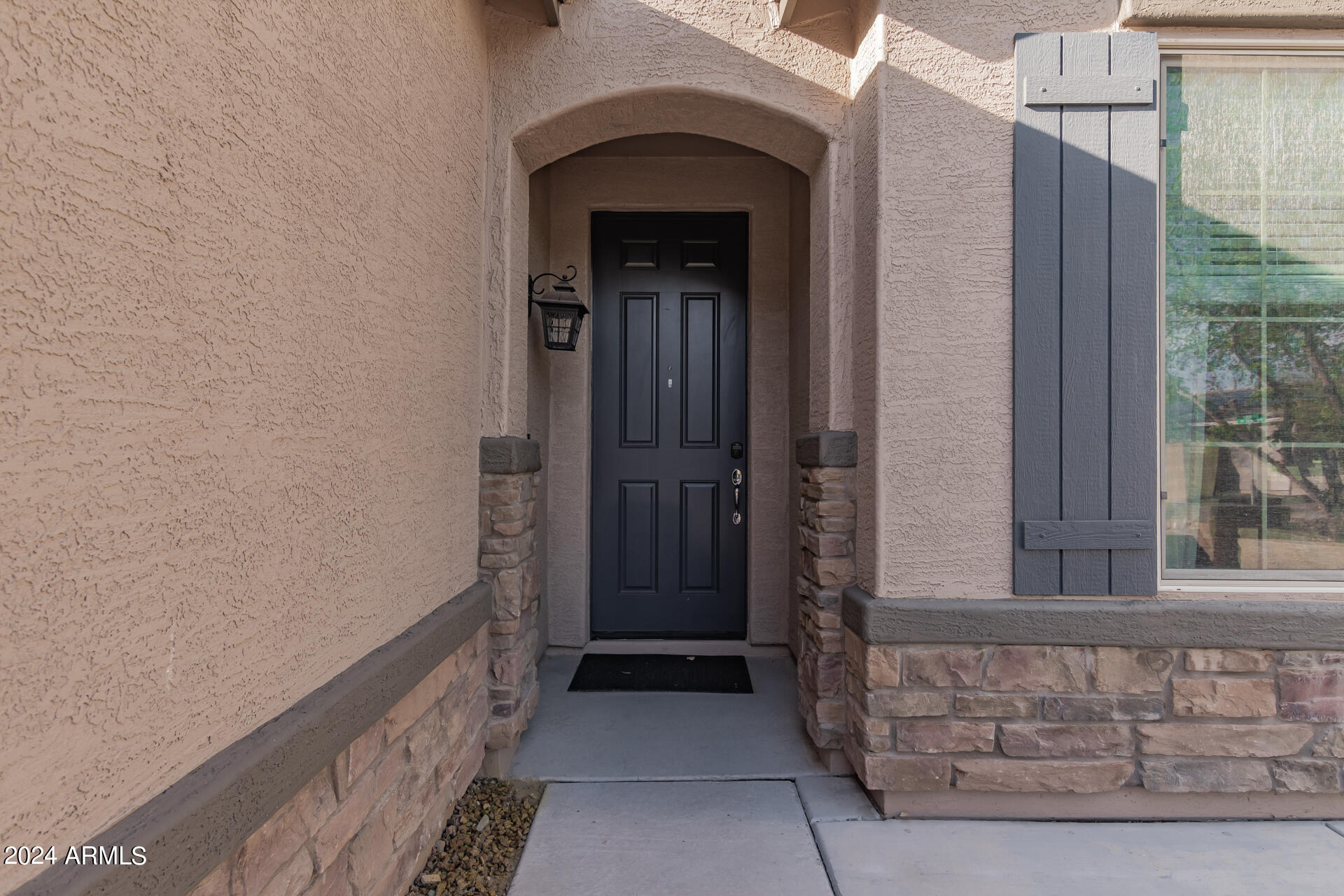 2394 W CHINOOK Court