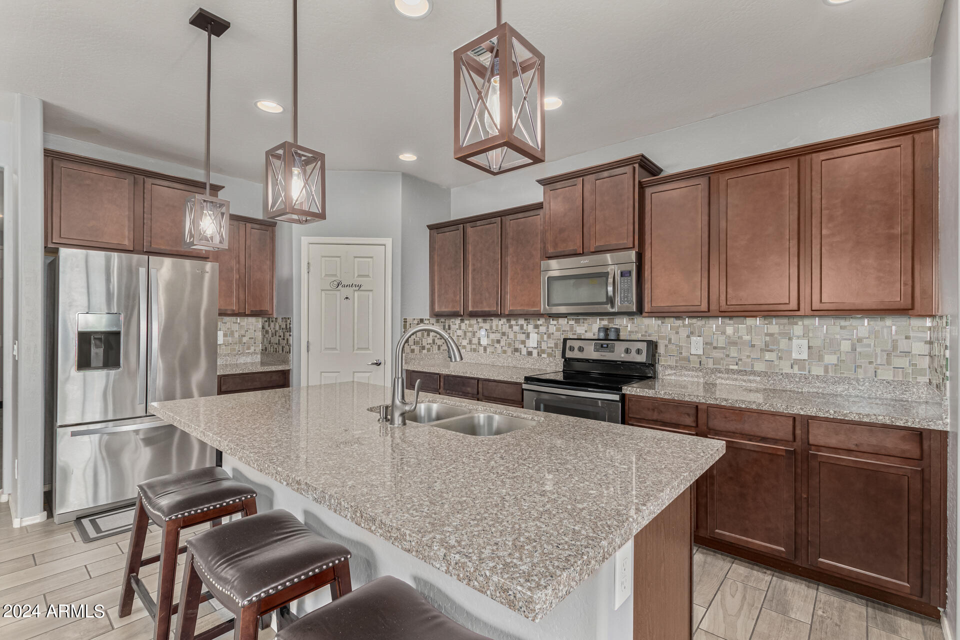 2394 W CHINOOK Court
