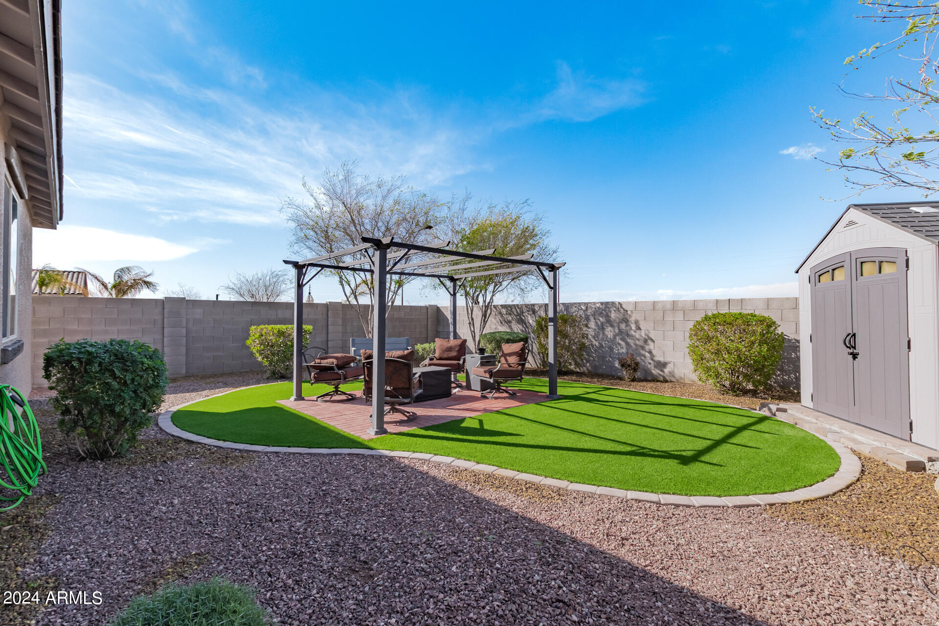 2394 W CHINOOK Court
