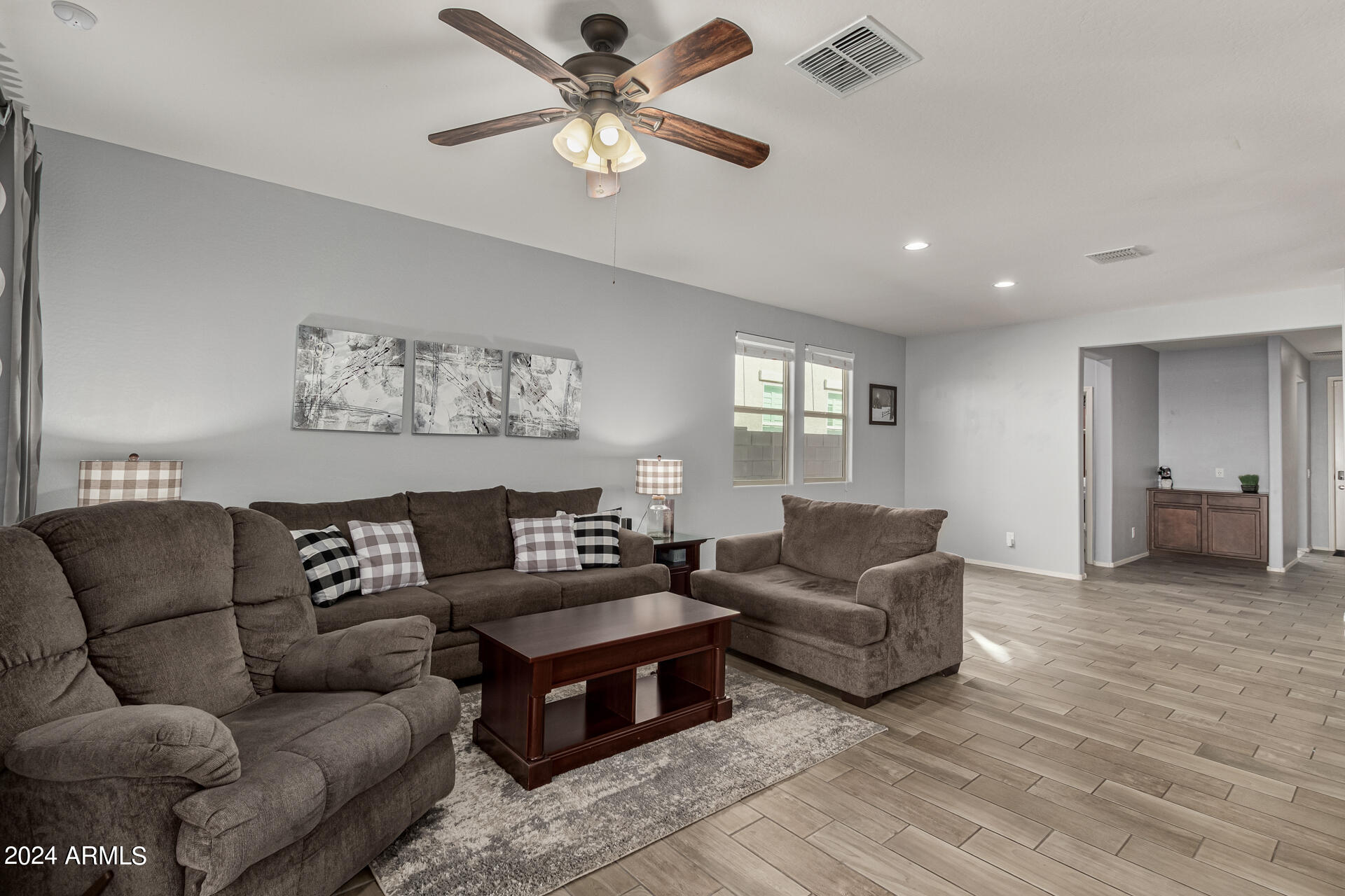 2394 W CHINOOK Court
