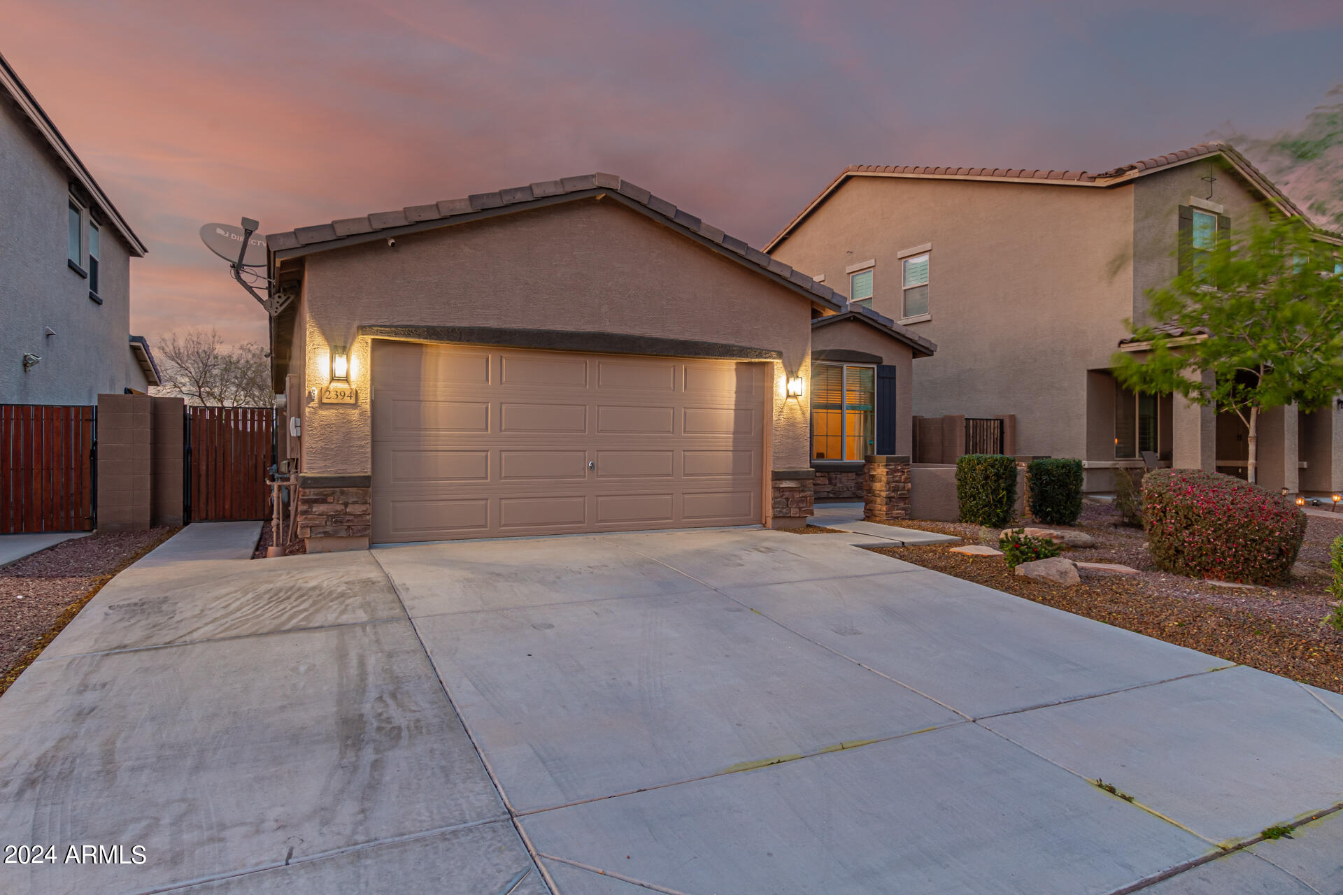 2394 W CHINOOK Court