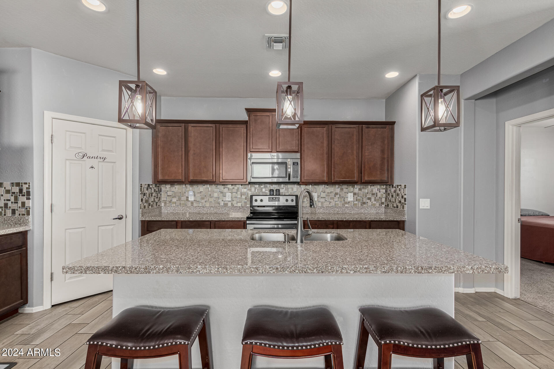 2394 W CHINOOK Court