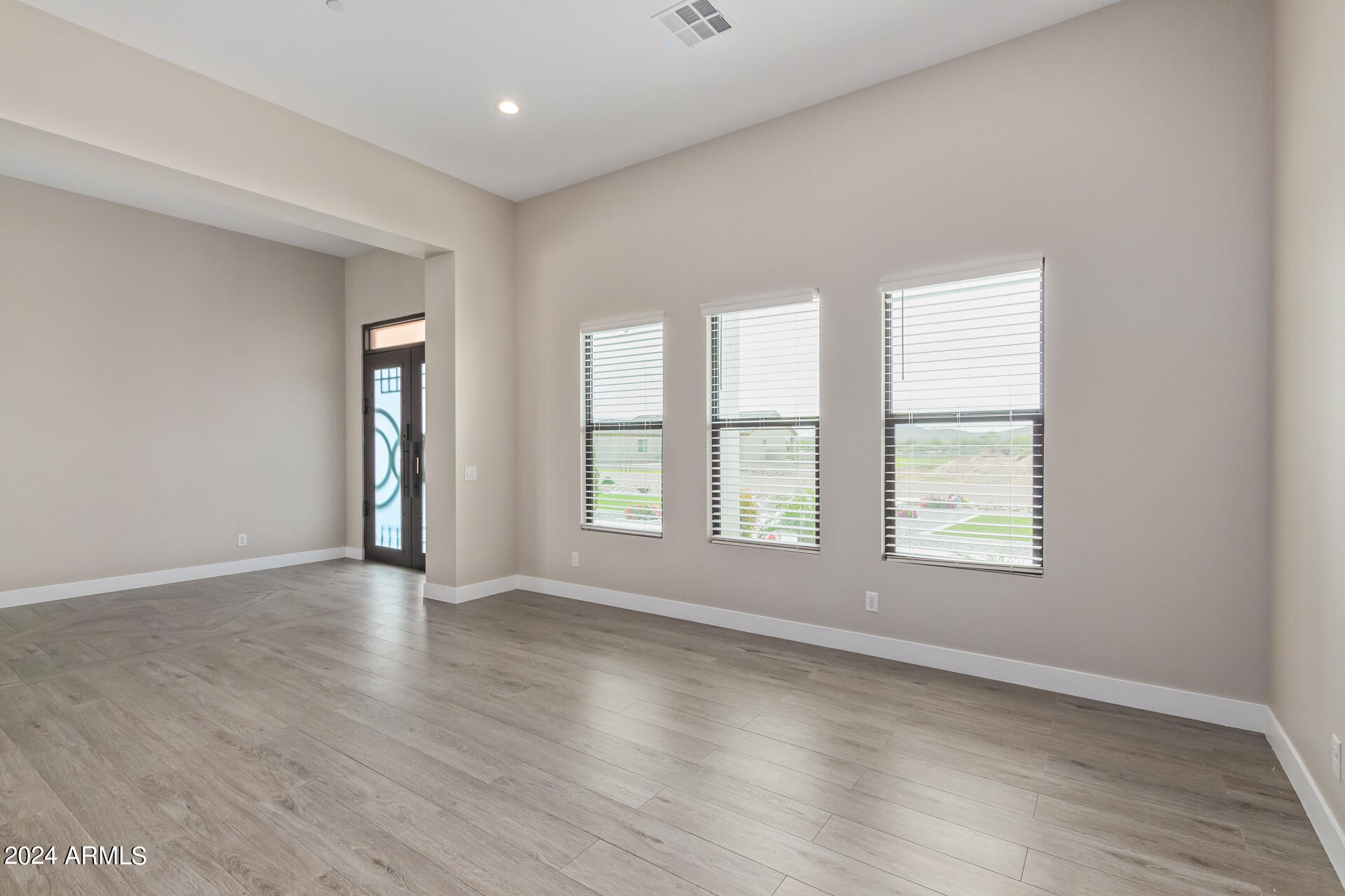22716 W LA MIRADA Drive