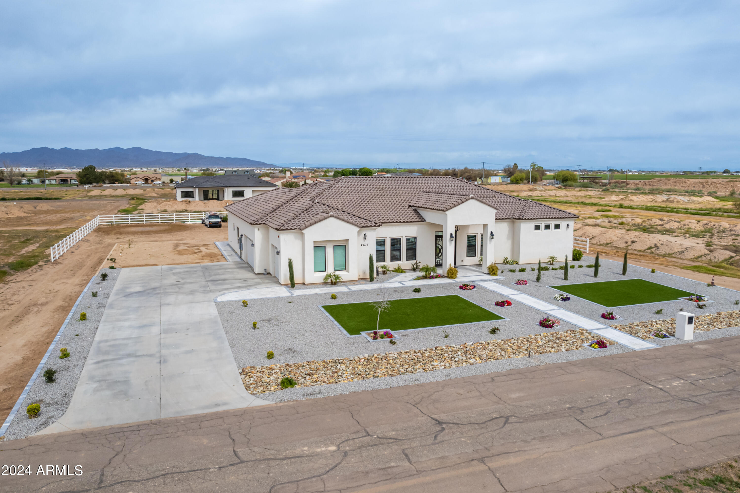 22716 W LA MIRADA Drive