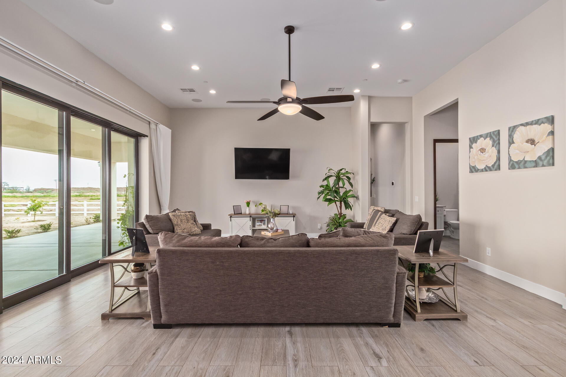 22716 W LA MIRADA Drive
