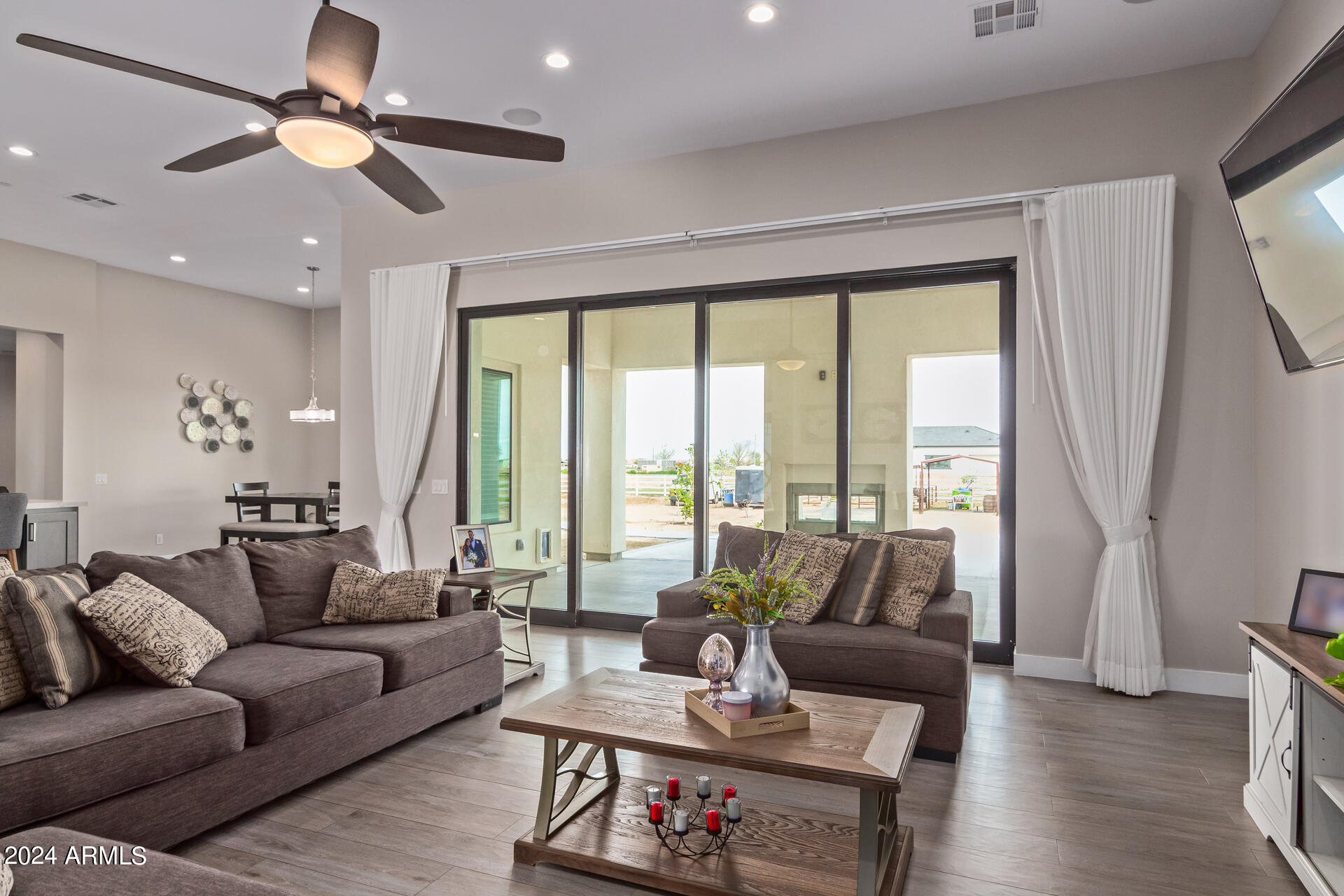 22716 W LA MIRADA Drive