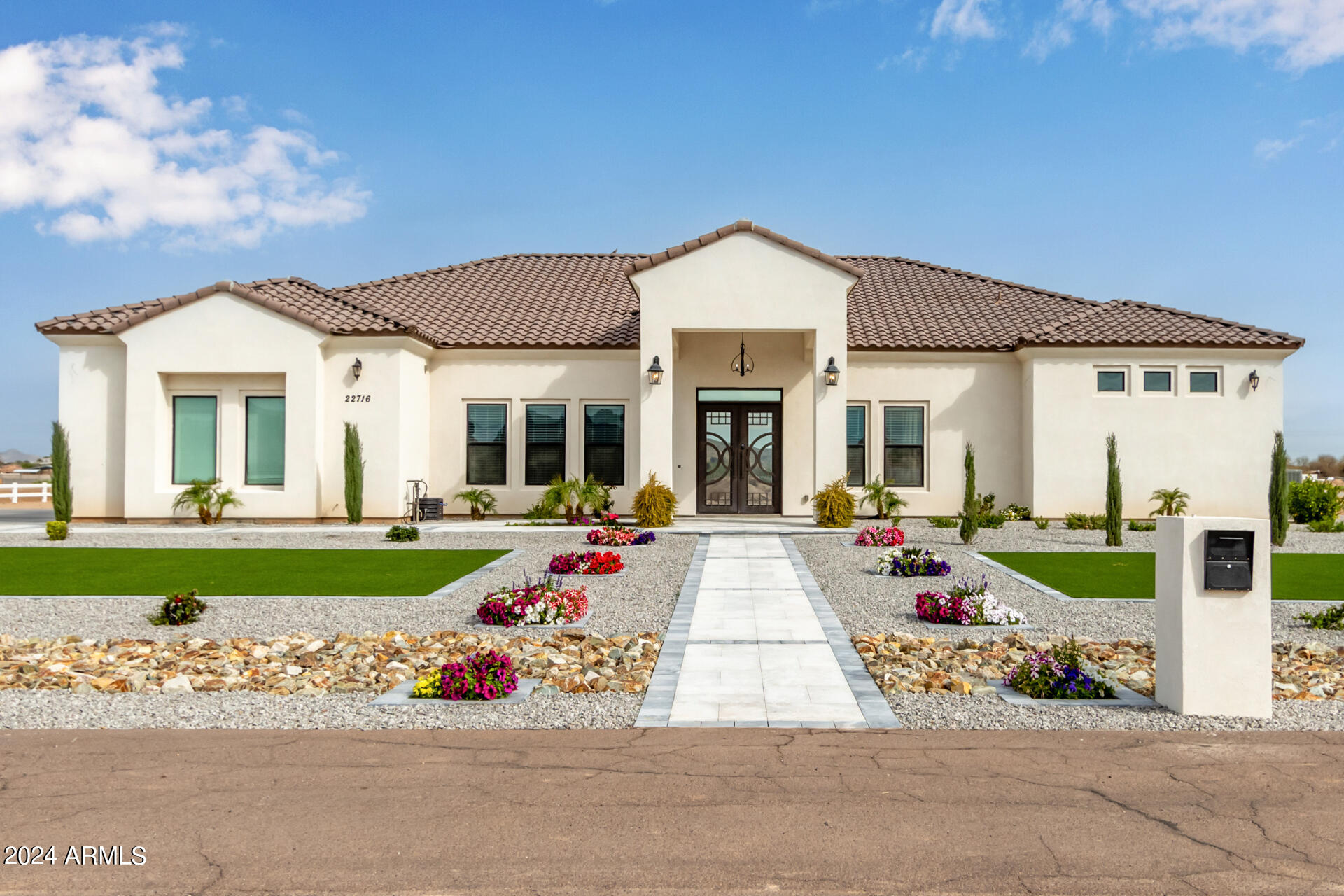 22716 W LA MIRADA Drive