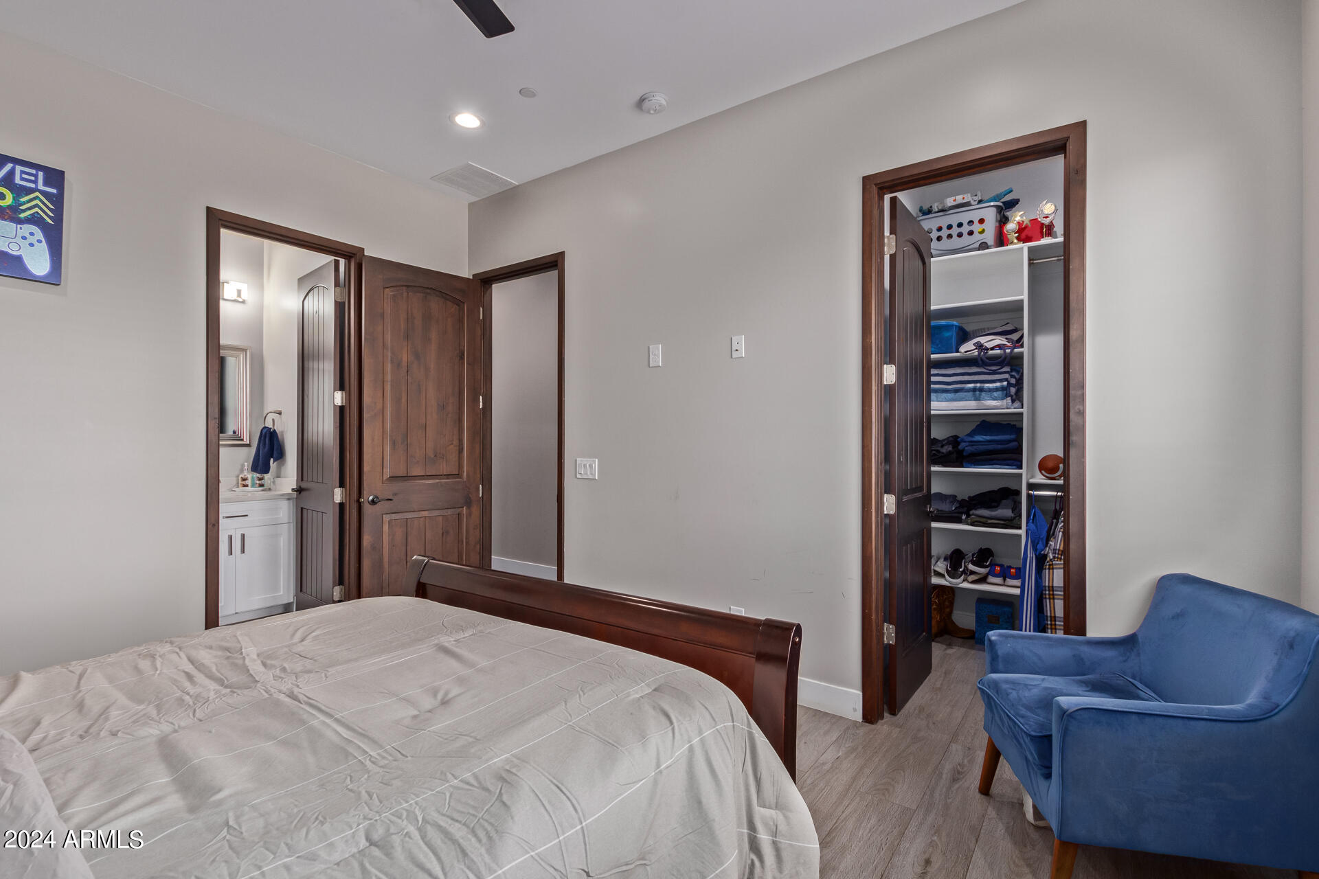 22716 W LA MIRADA Drive