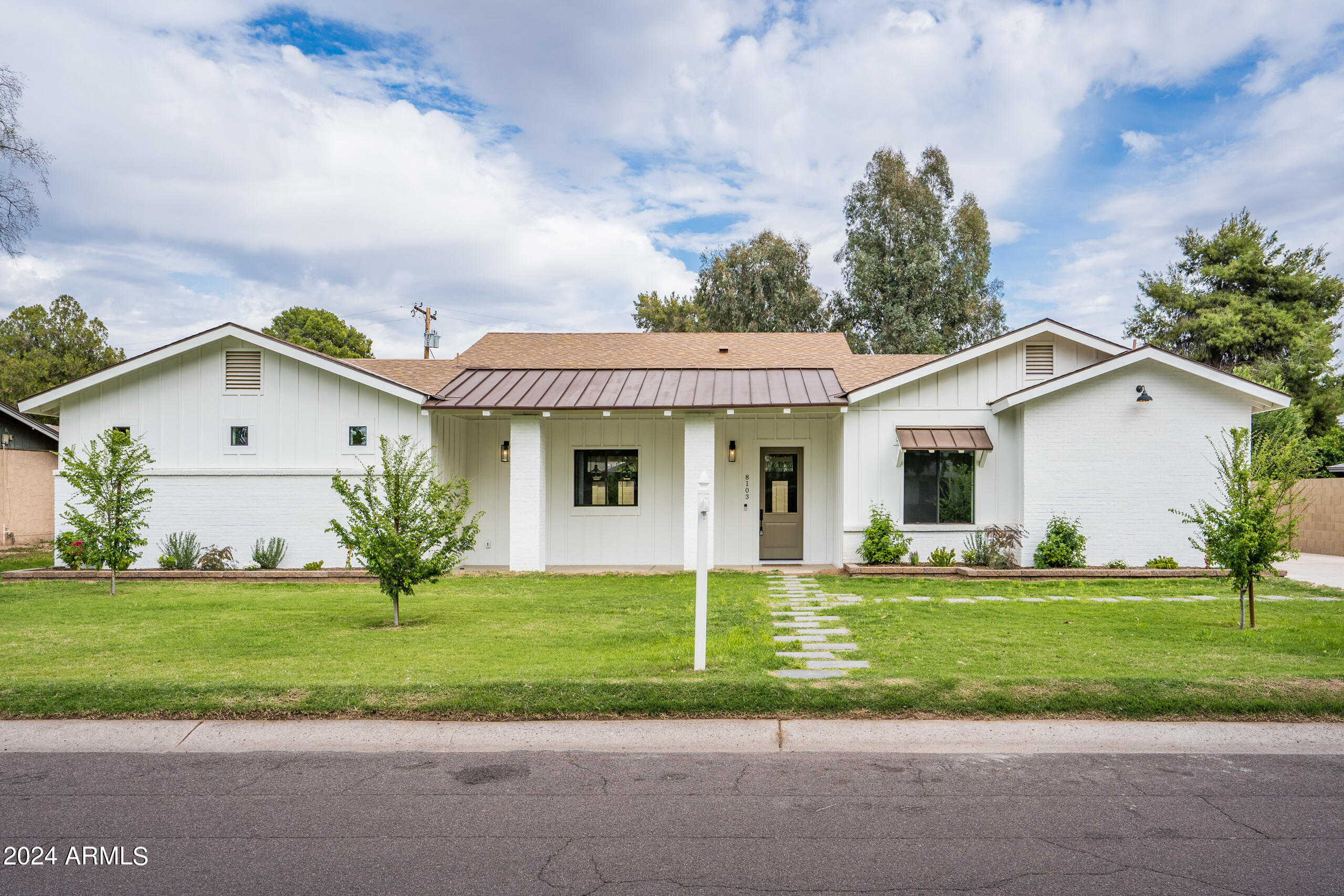 8103 N 10TH Avenue