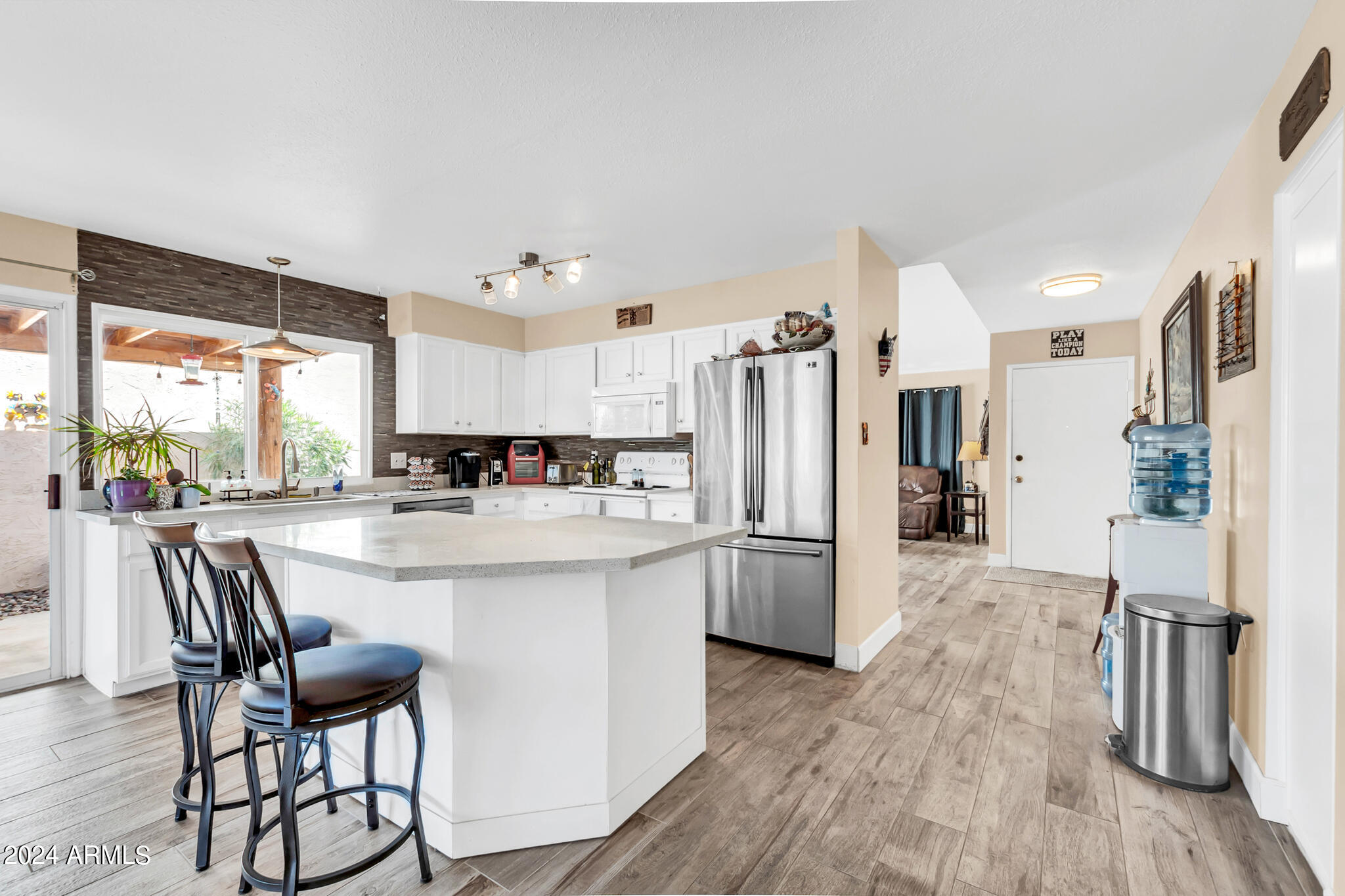 2534 N 87TH Terrace
