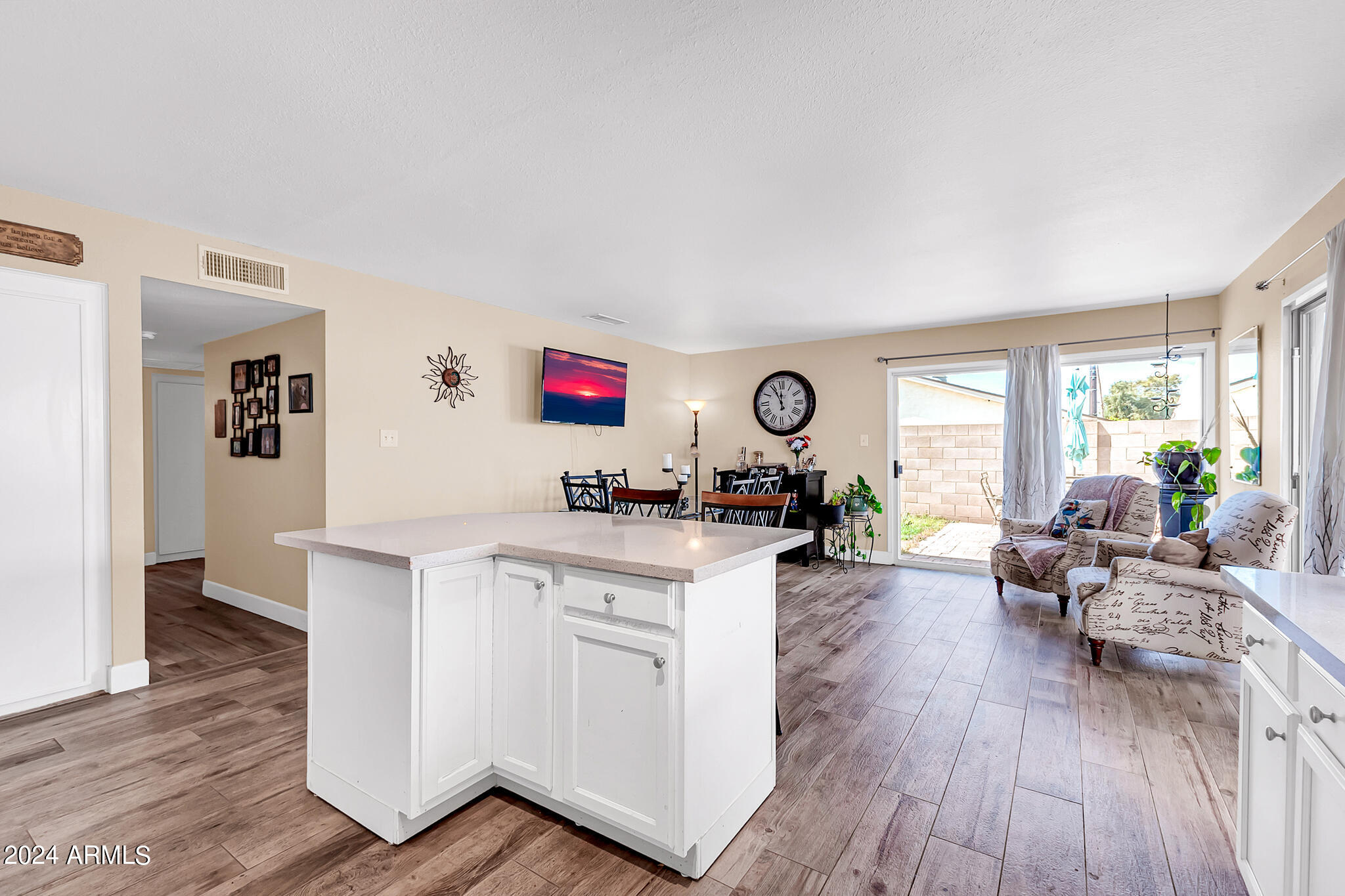 2534 N 87TH Terrace