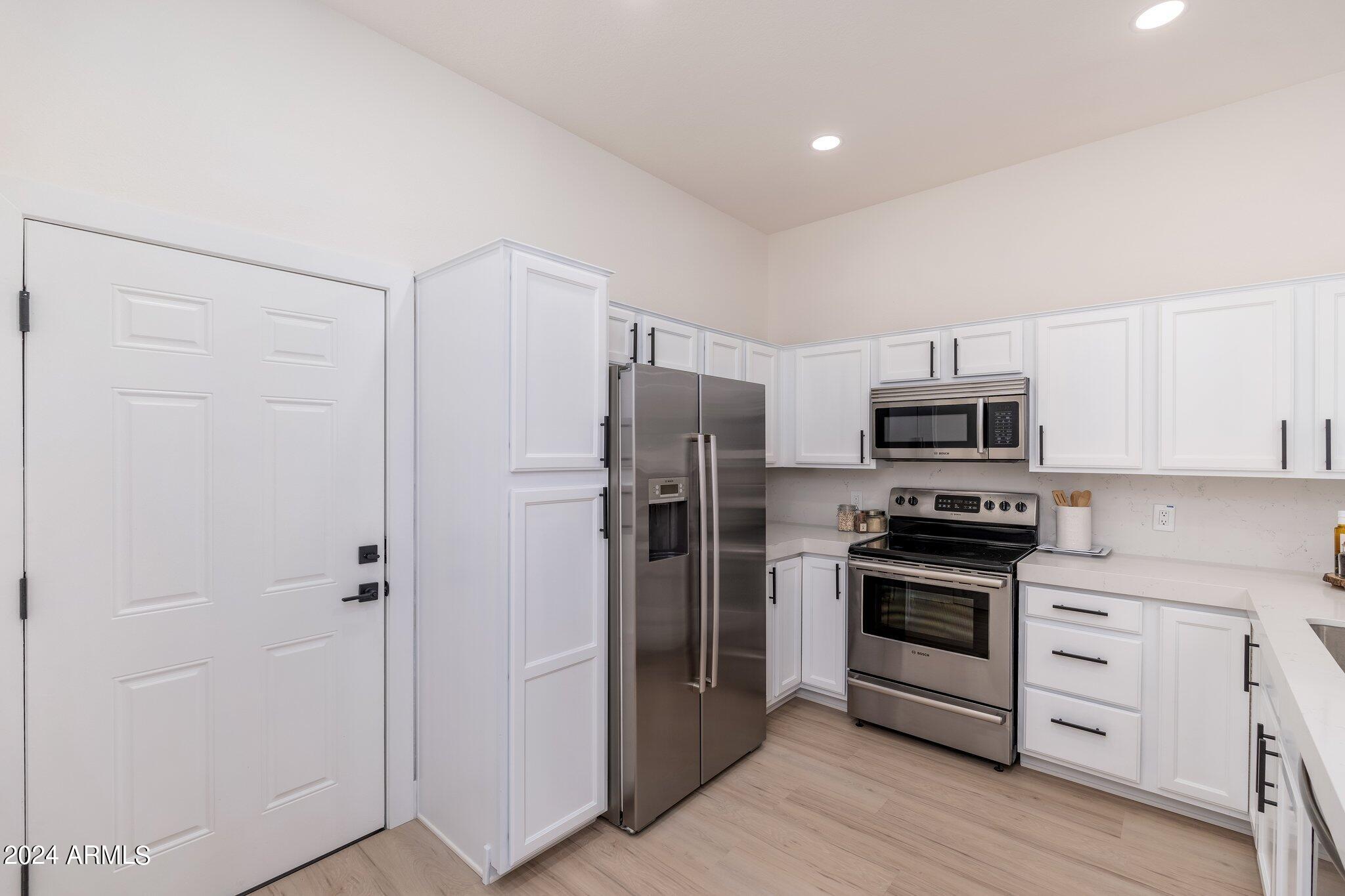 4533 N 22ND Street # 125