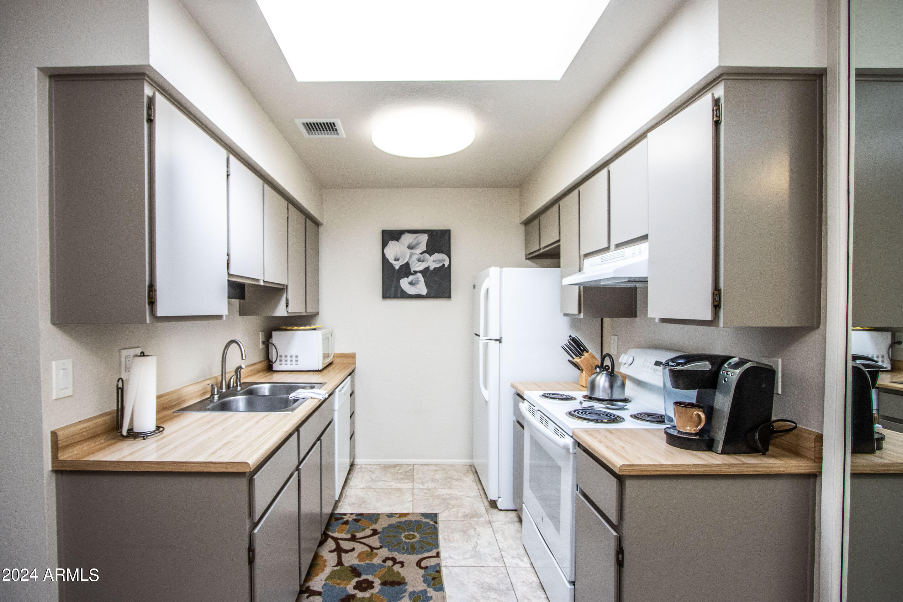 602 W HONONEGH Drive # 6