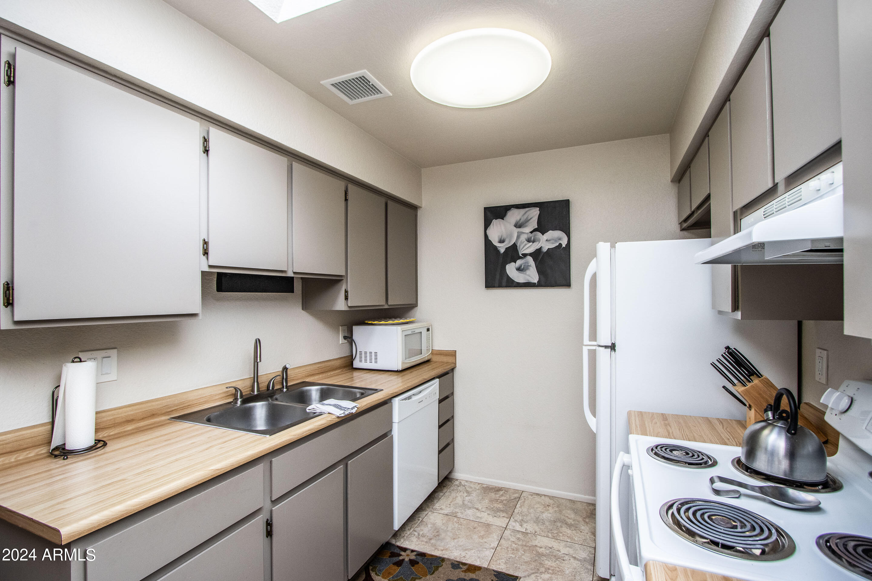 602 W HONONEGH Drive # 6