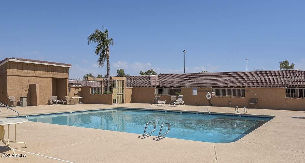 602 W HONONEGH Drive # 6