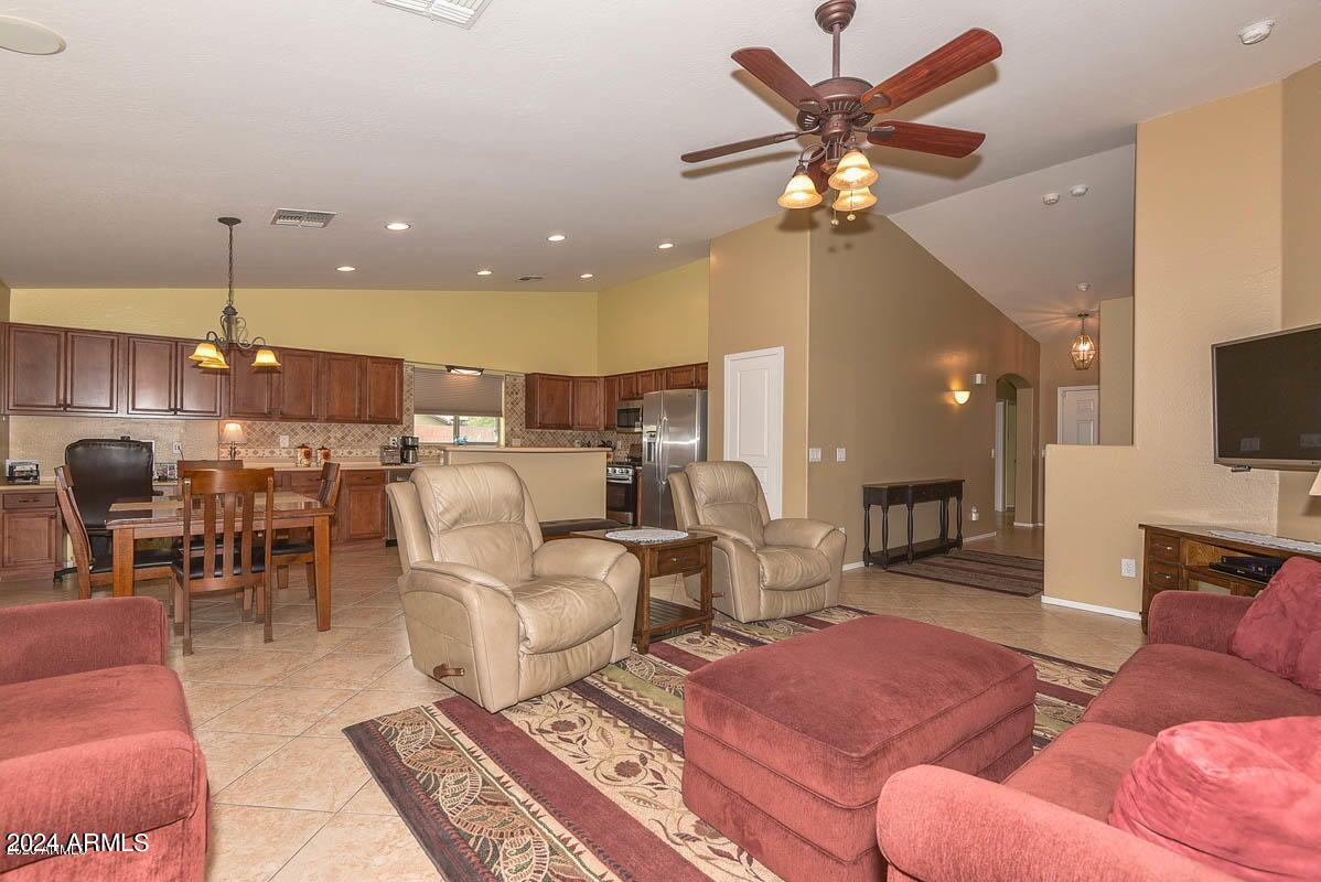 11141 N 162ND Drive