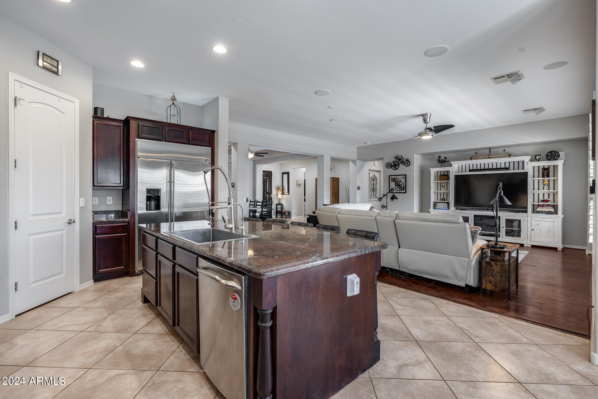 1751 W Sienna Bouquet Place