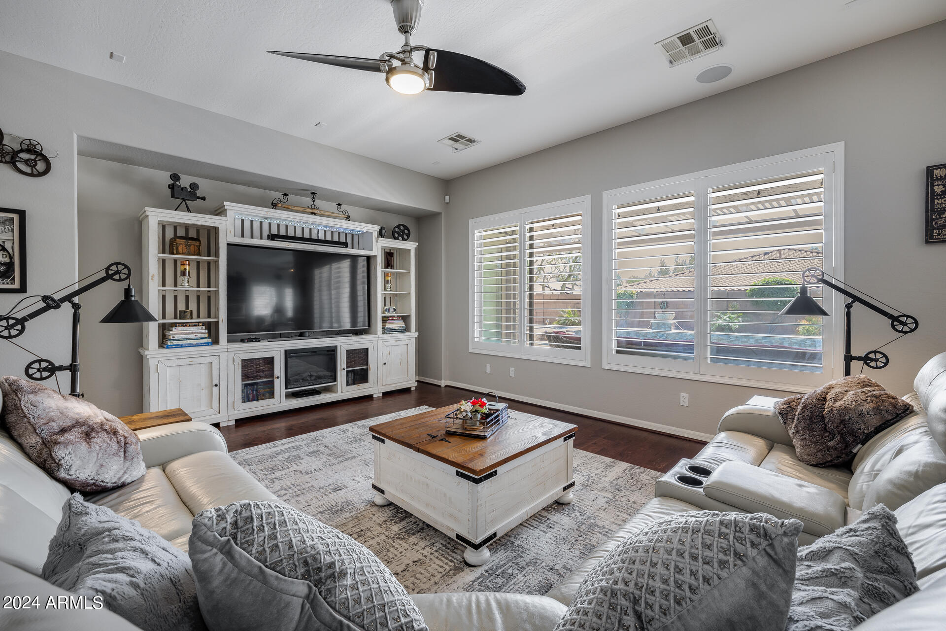 1751 W Sienna Bouquet Place