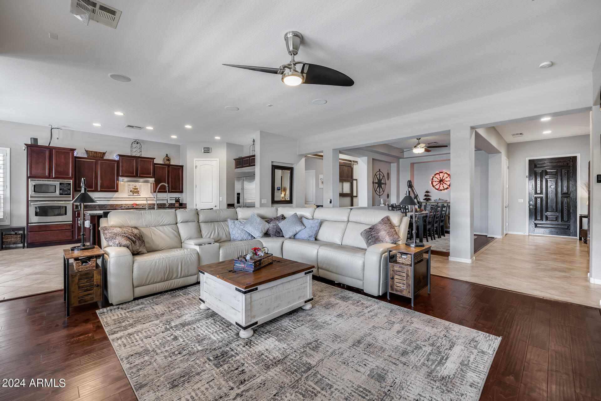 1751 W Sienna Bouquet Place