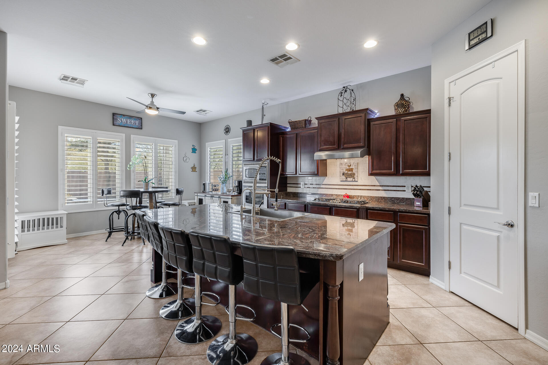 1751 W Sienna Bouquet Place