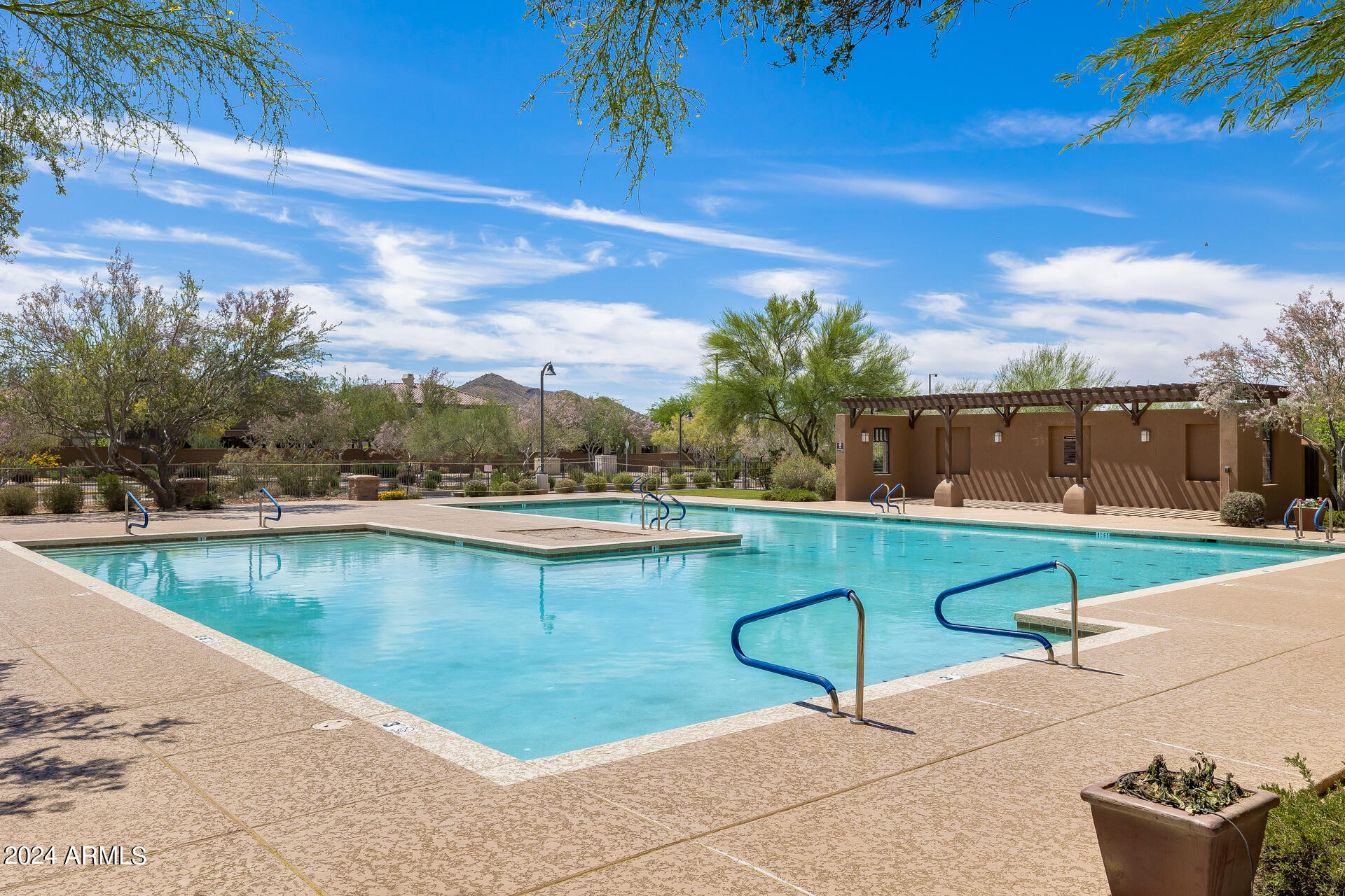 1751 W Sienna Bouquet Place