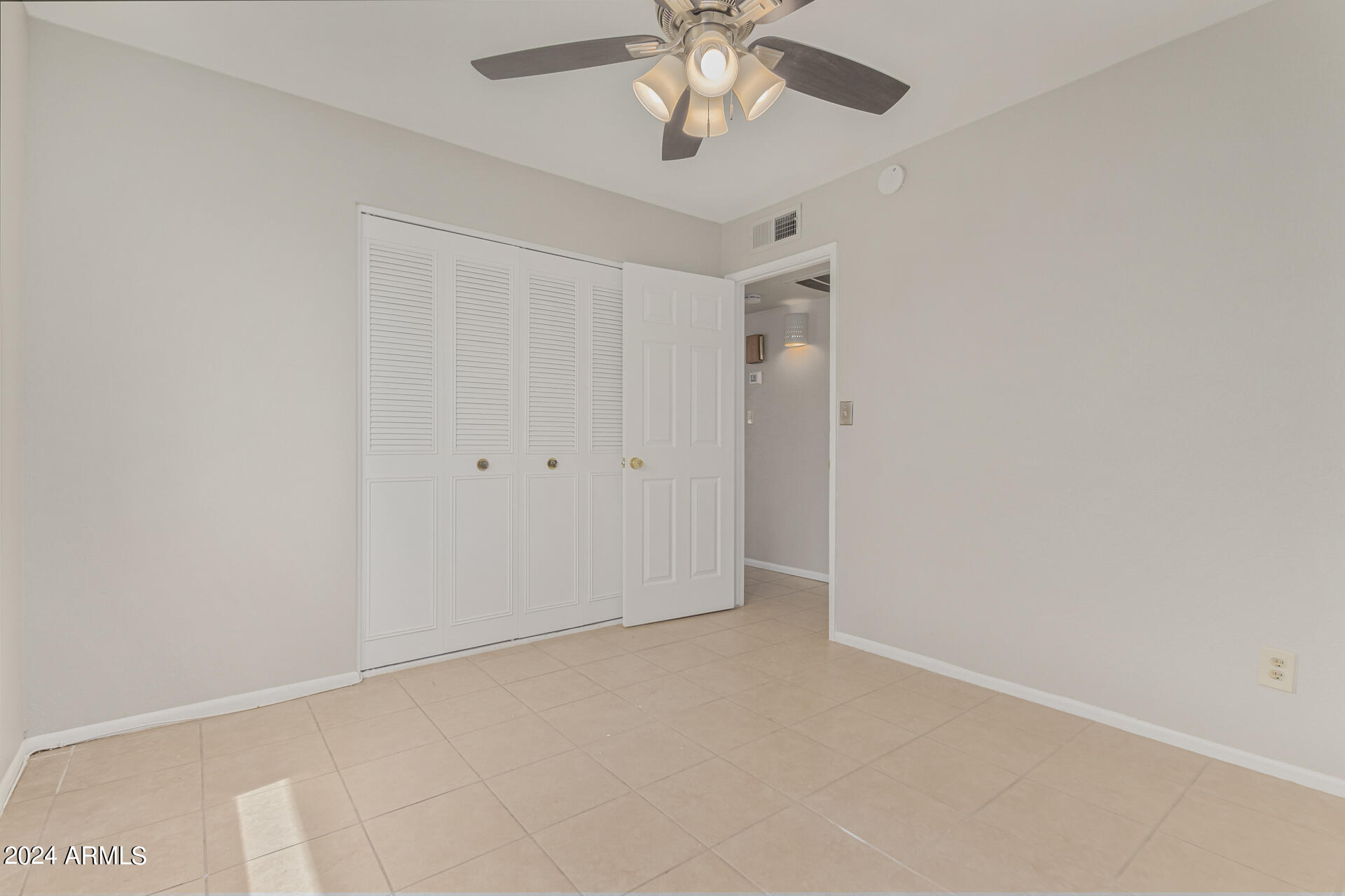 3326 W WAHALLA Lane