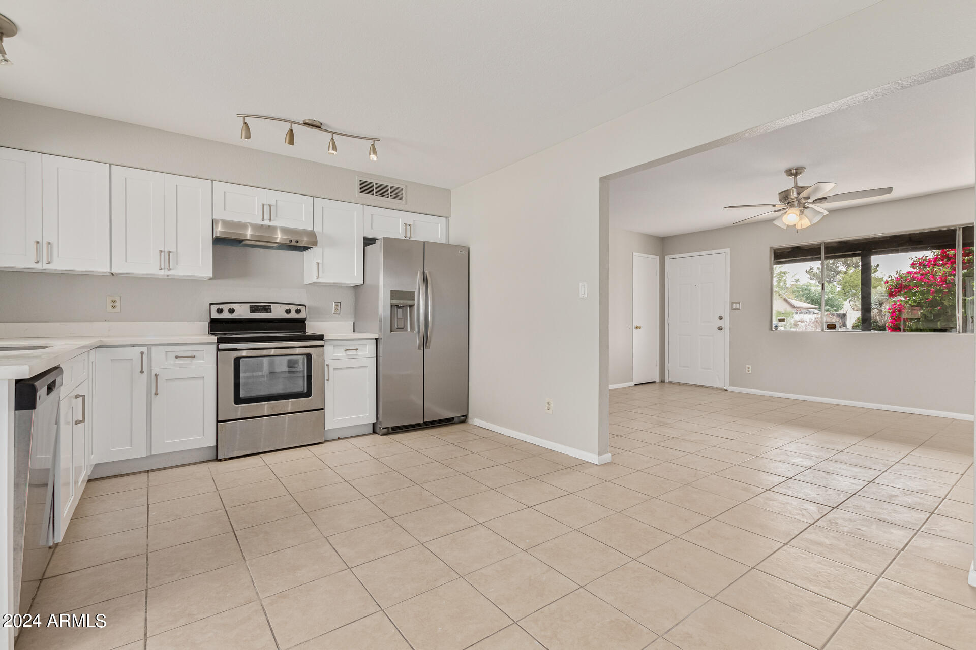3326 W WAHALLA Lane