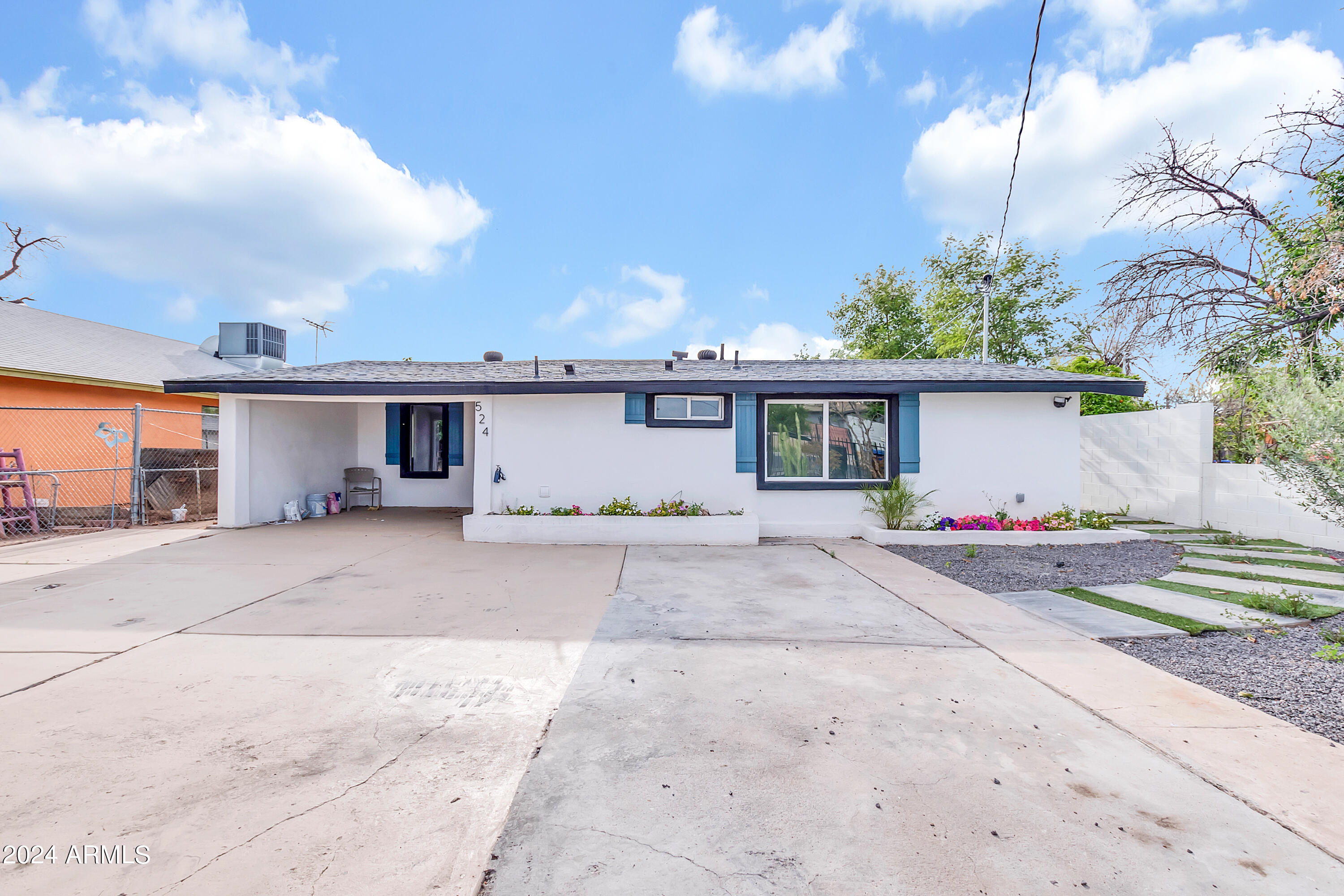 524 S MACDONALD Street