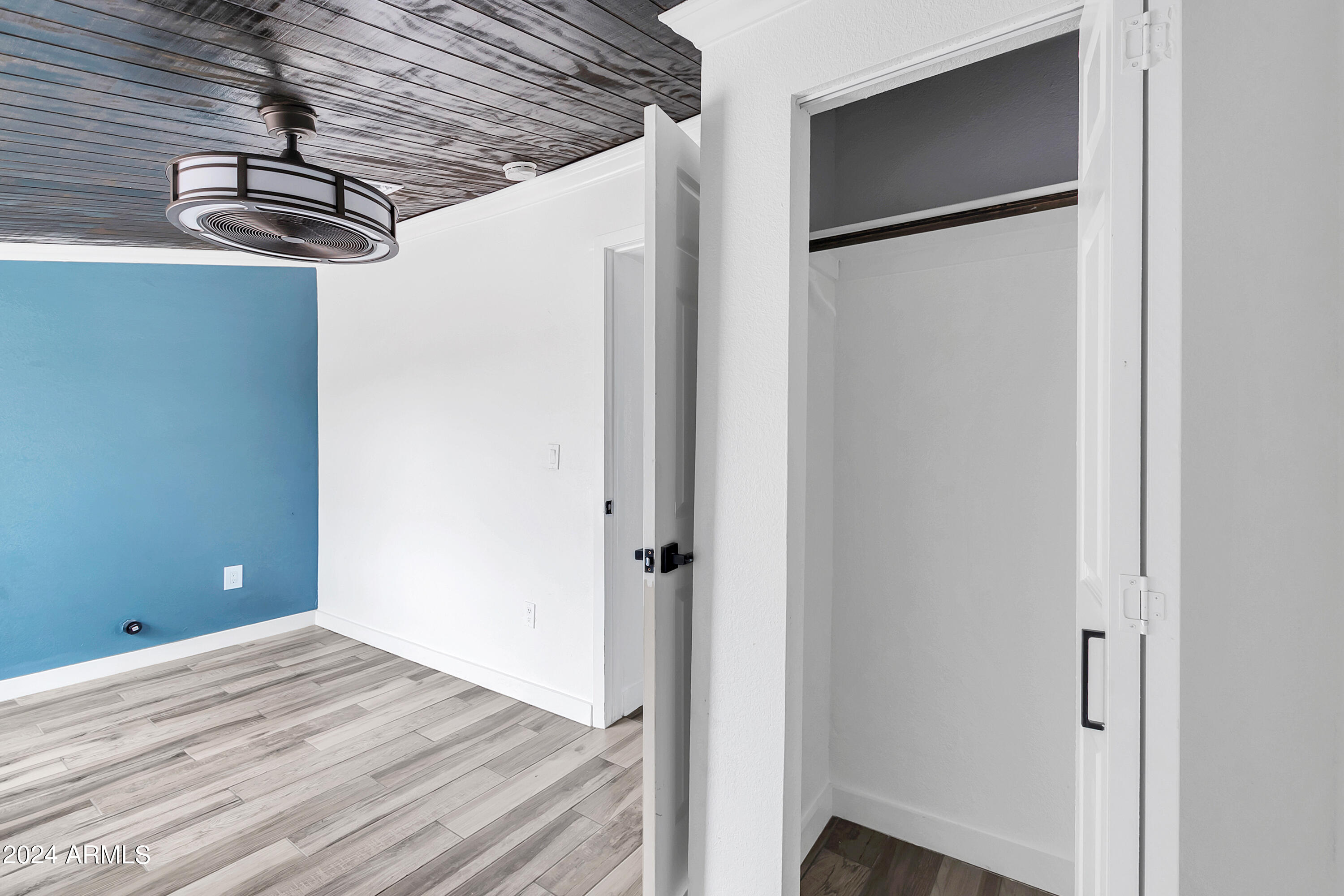 524 S MACDONALD Street