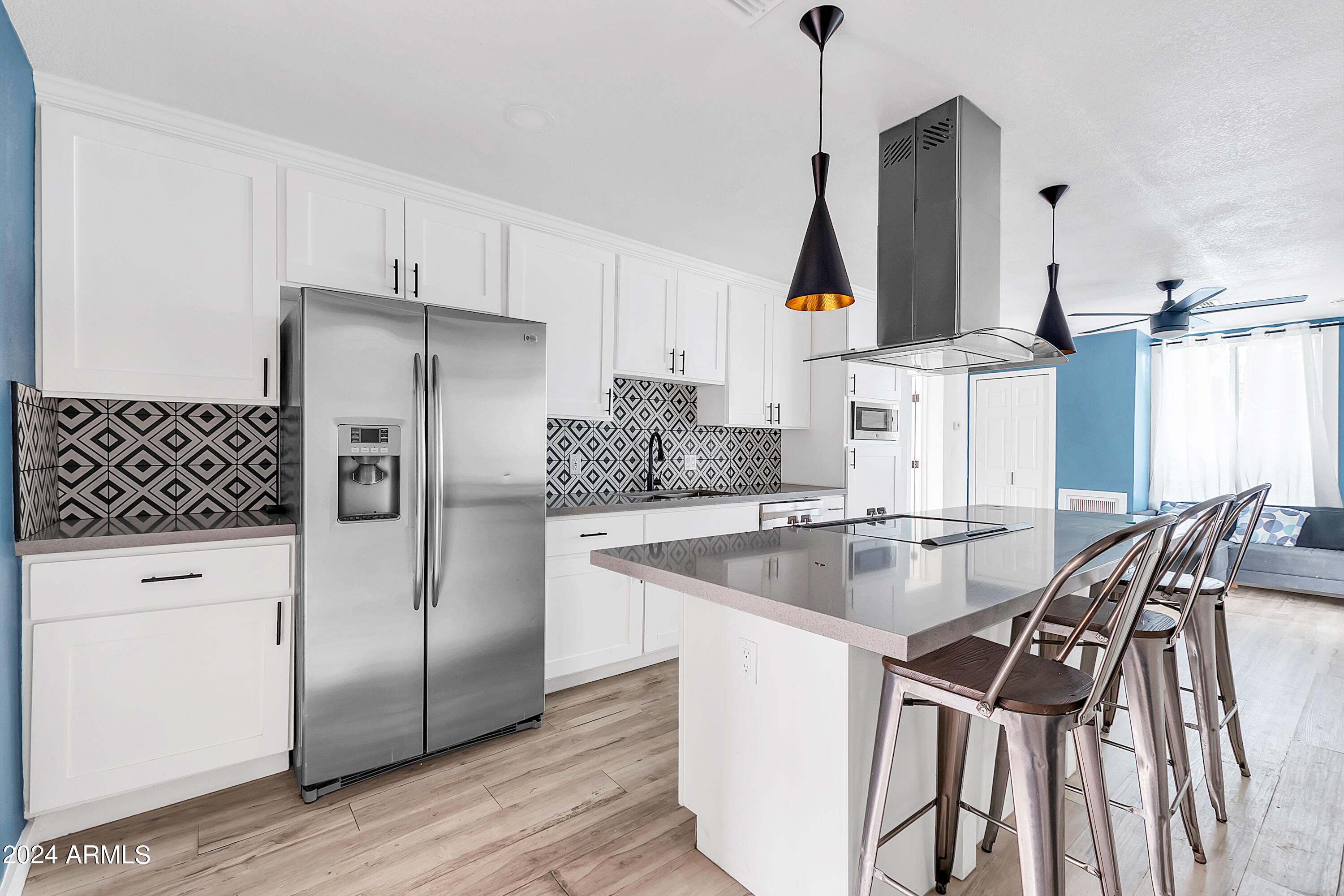 524 S MACDONALD Street