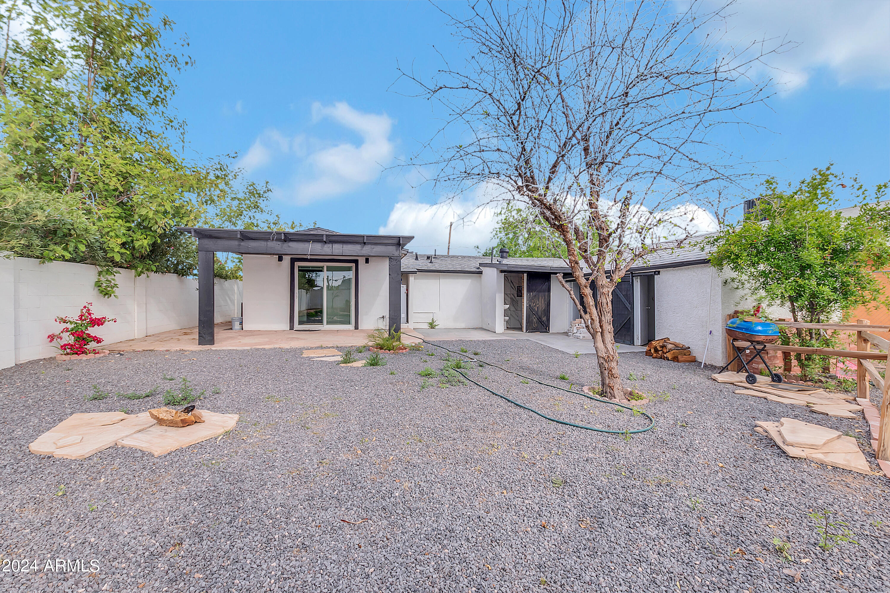 524 S MACDONALD Street