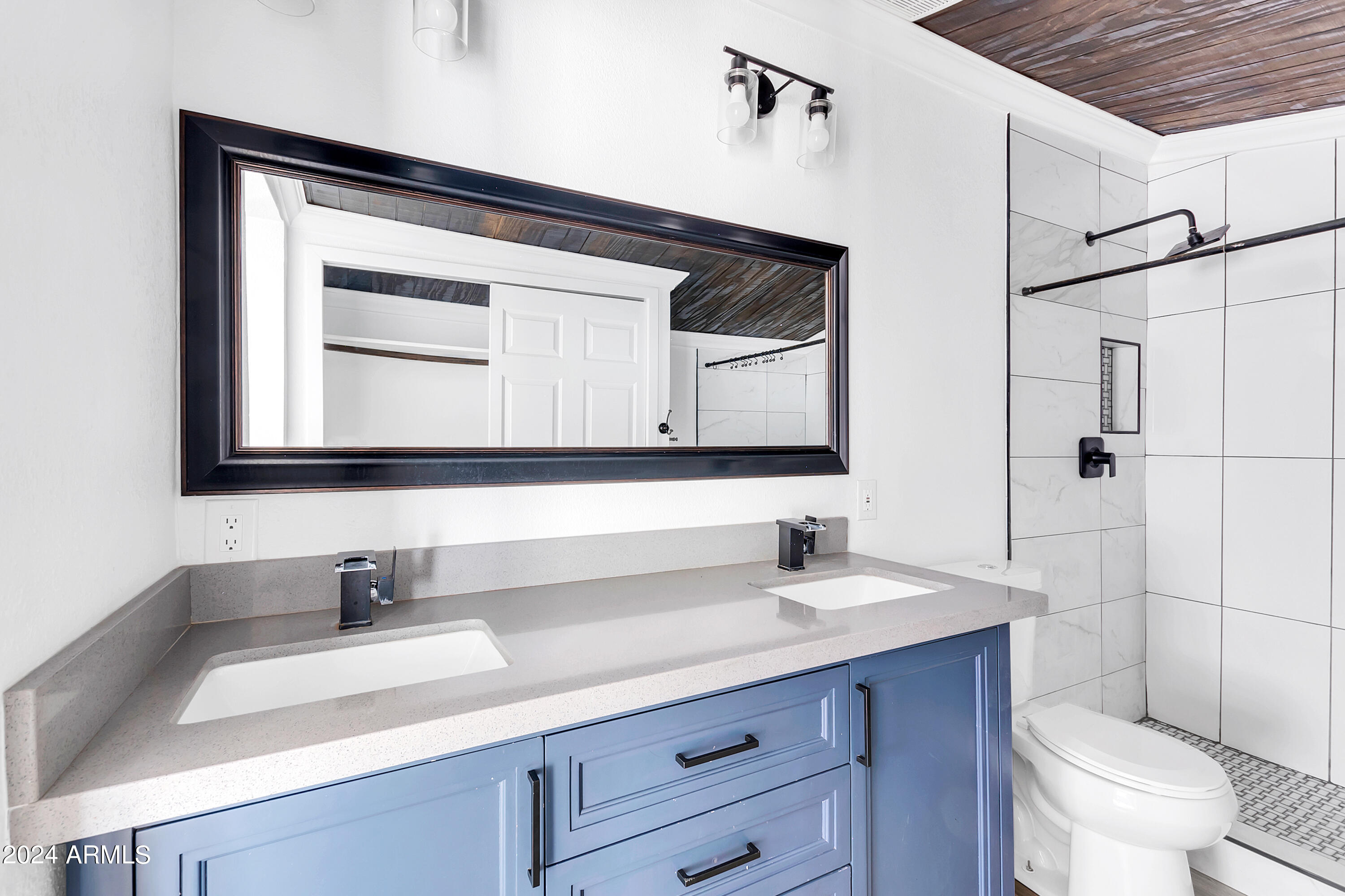 524 S MACDONALD Street