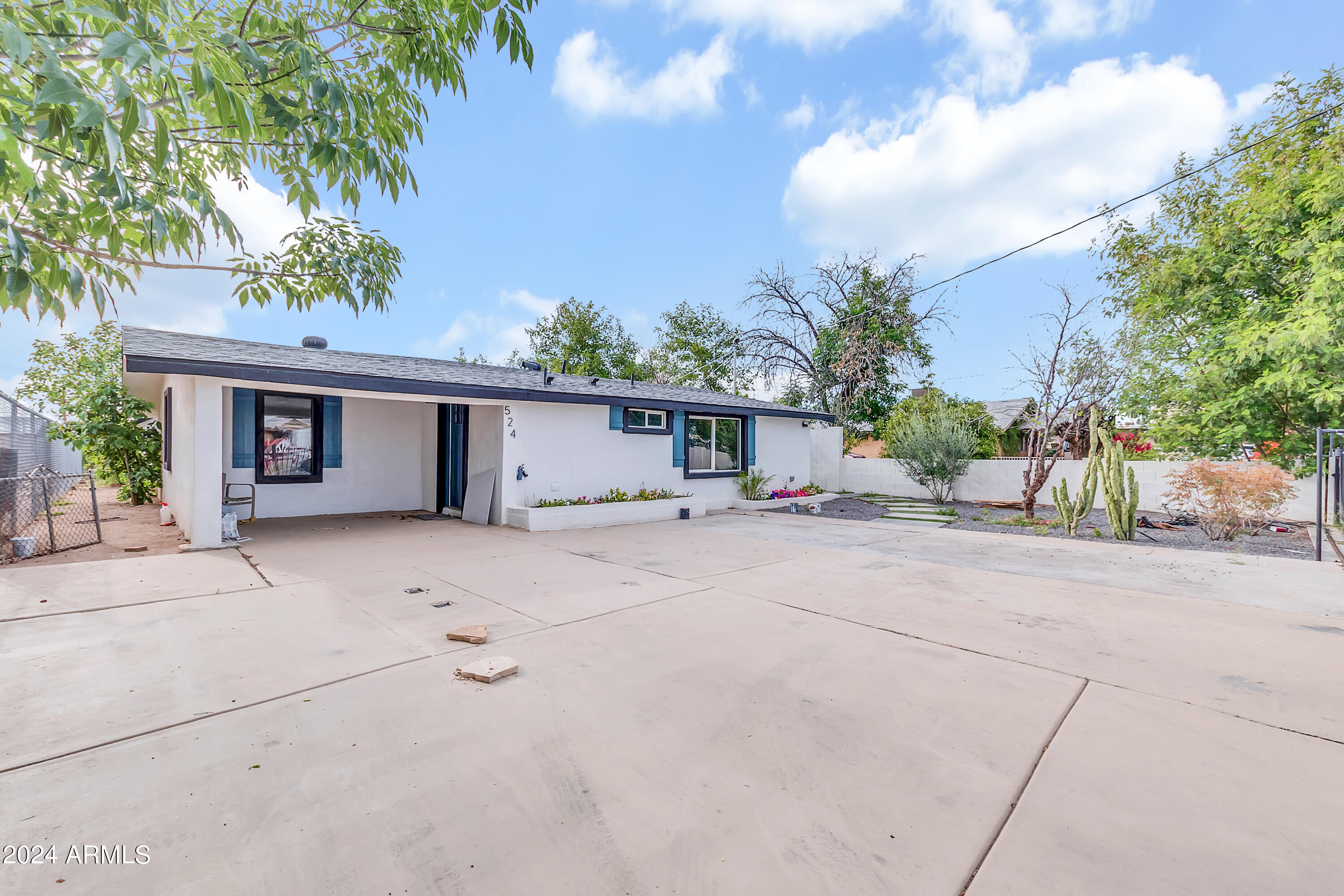 524 S MACDONALD Street