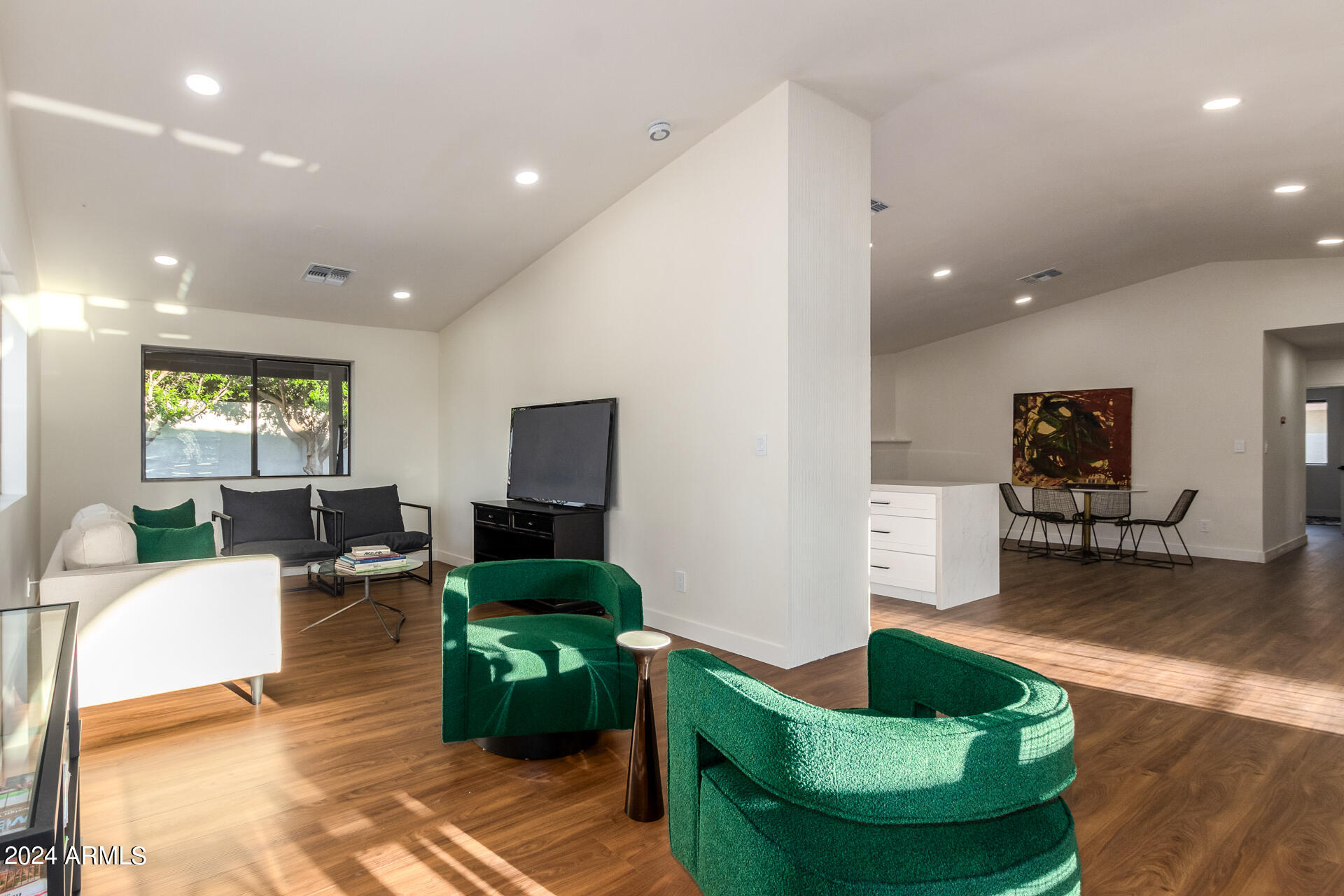 5347 E SHERIDAN Street