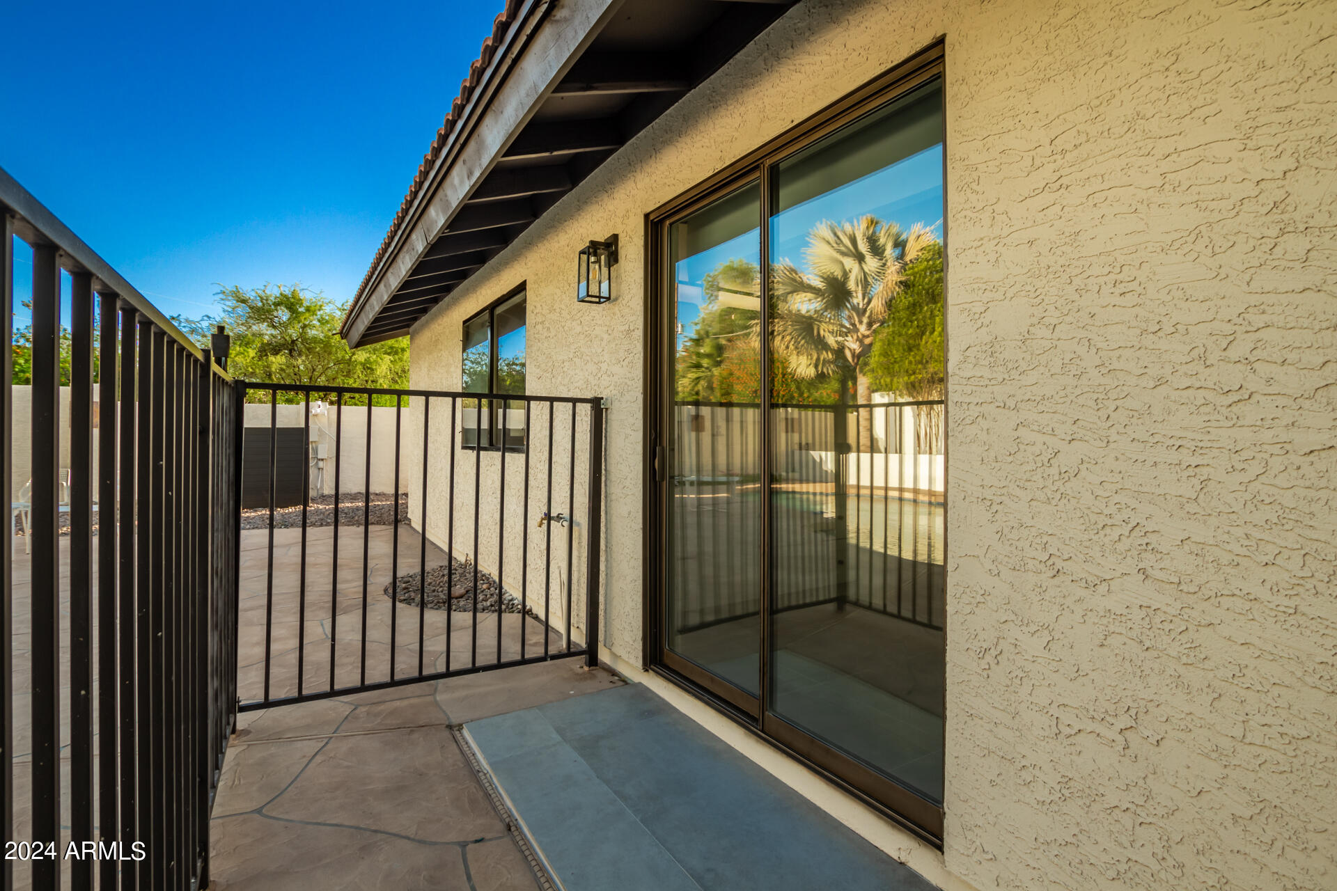 5347 E SHERIDAN Street