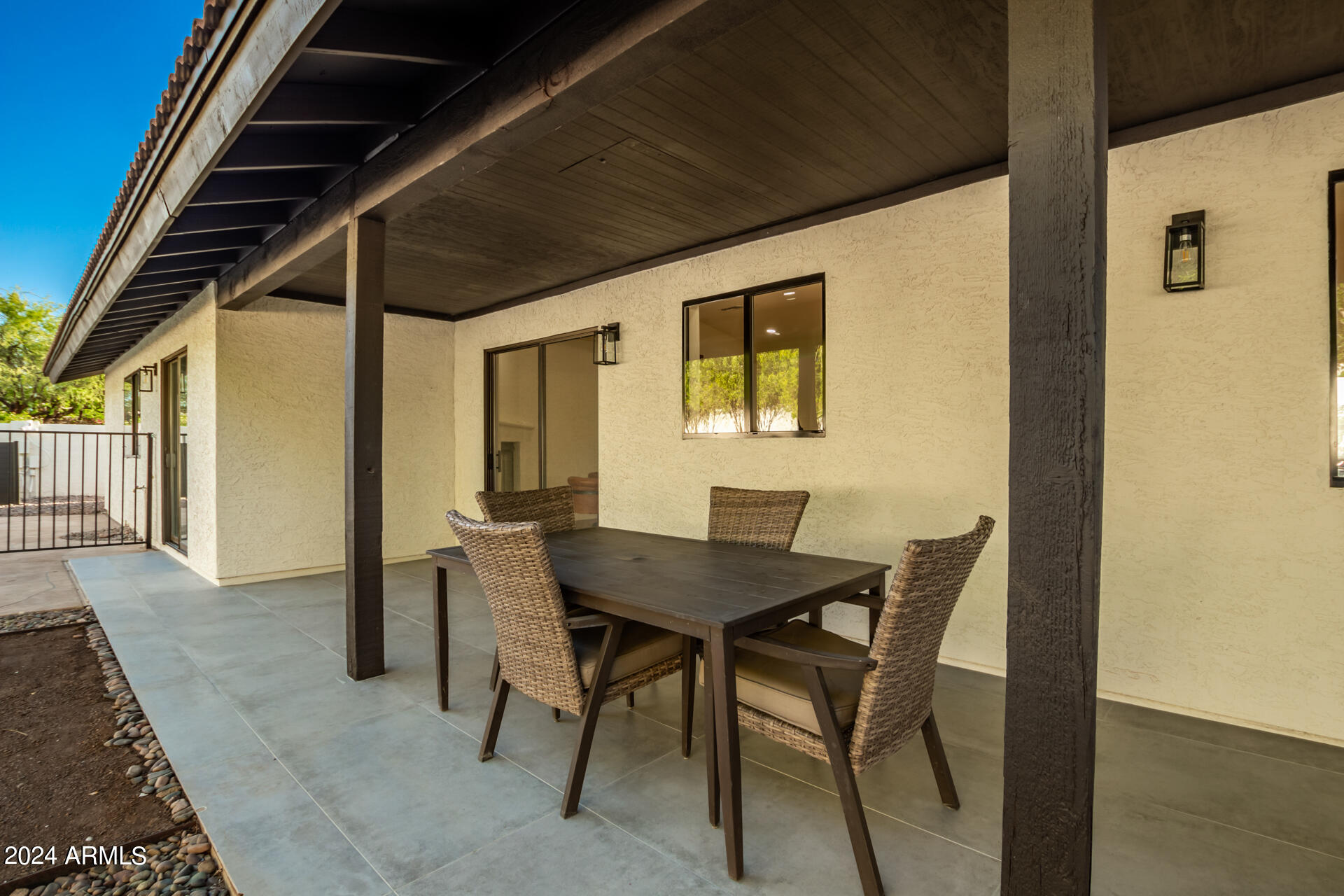 5347 E SHERIDAN Street