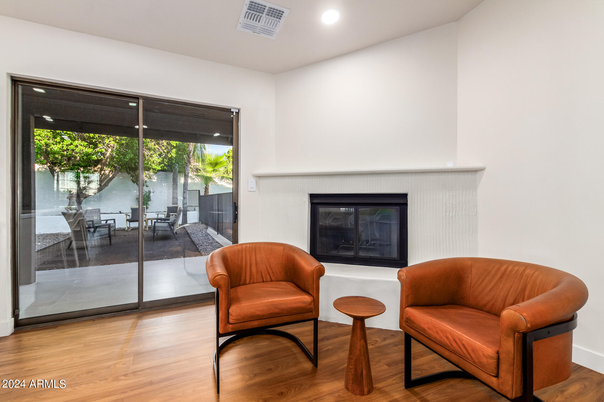 5347 E SHERIDAN Street