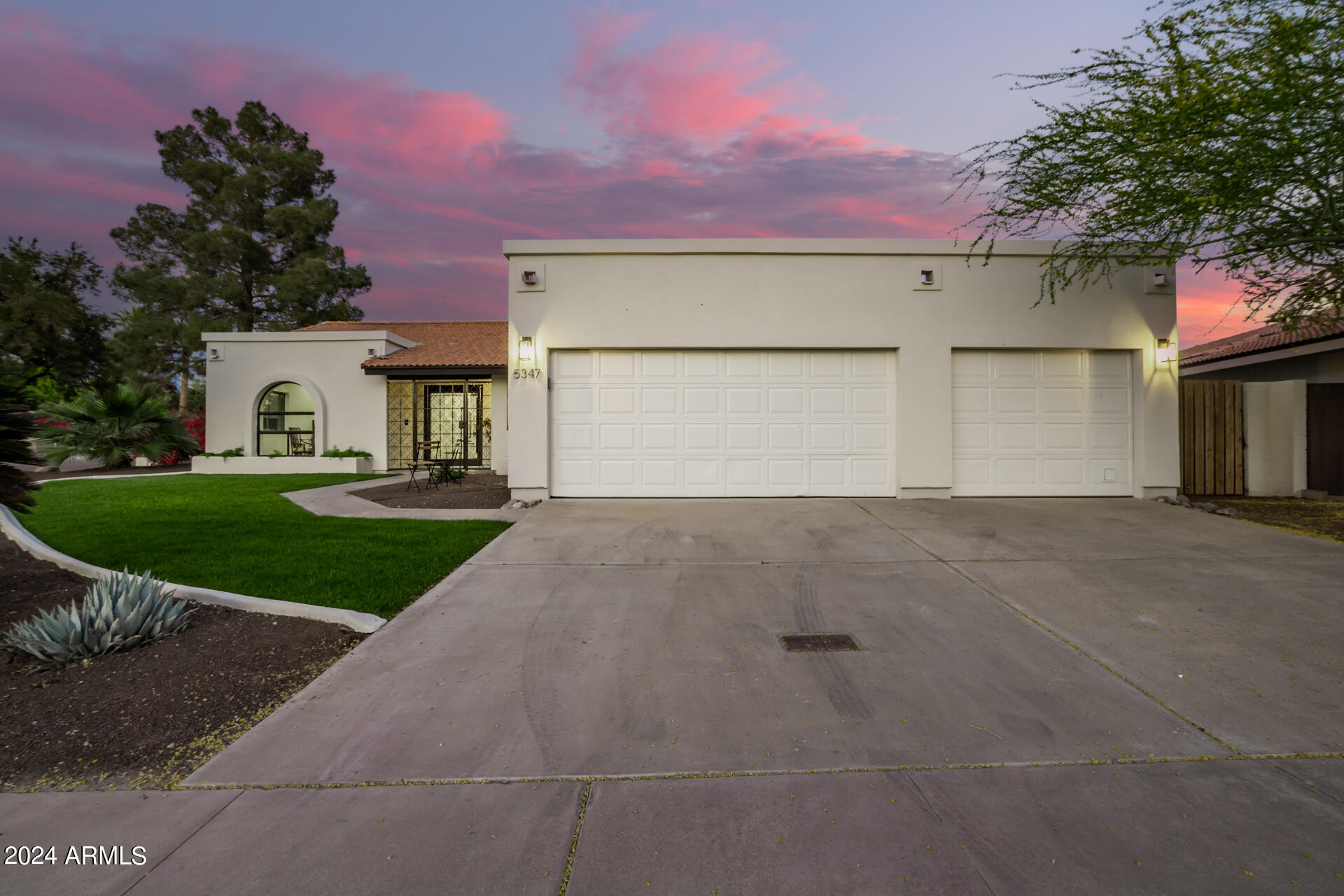 5347 E SHERIDAN Street