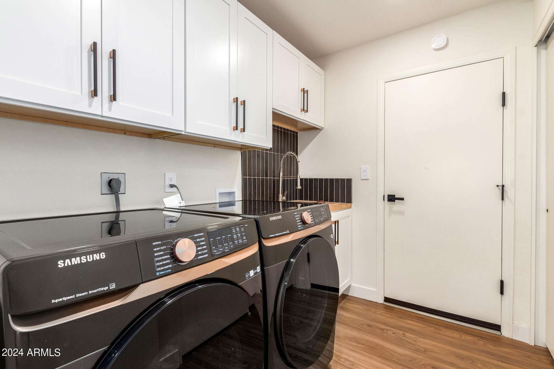 5347 E SHERIDAN Street