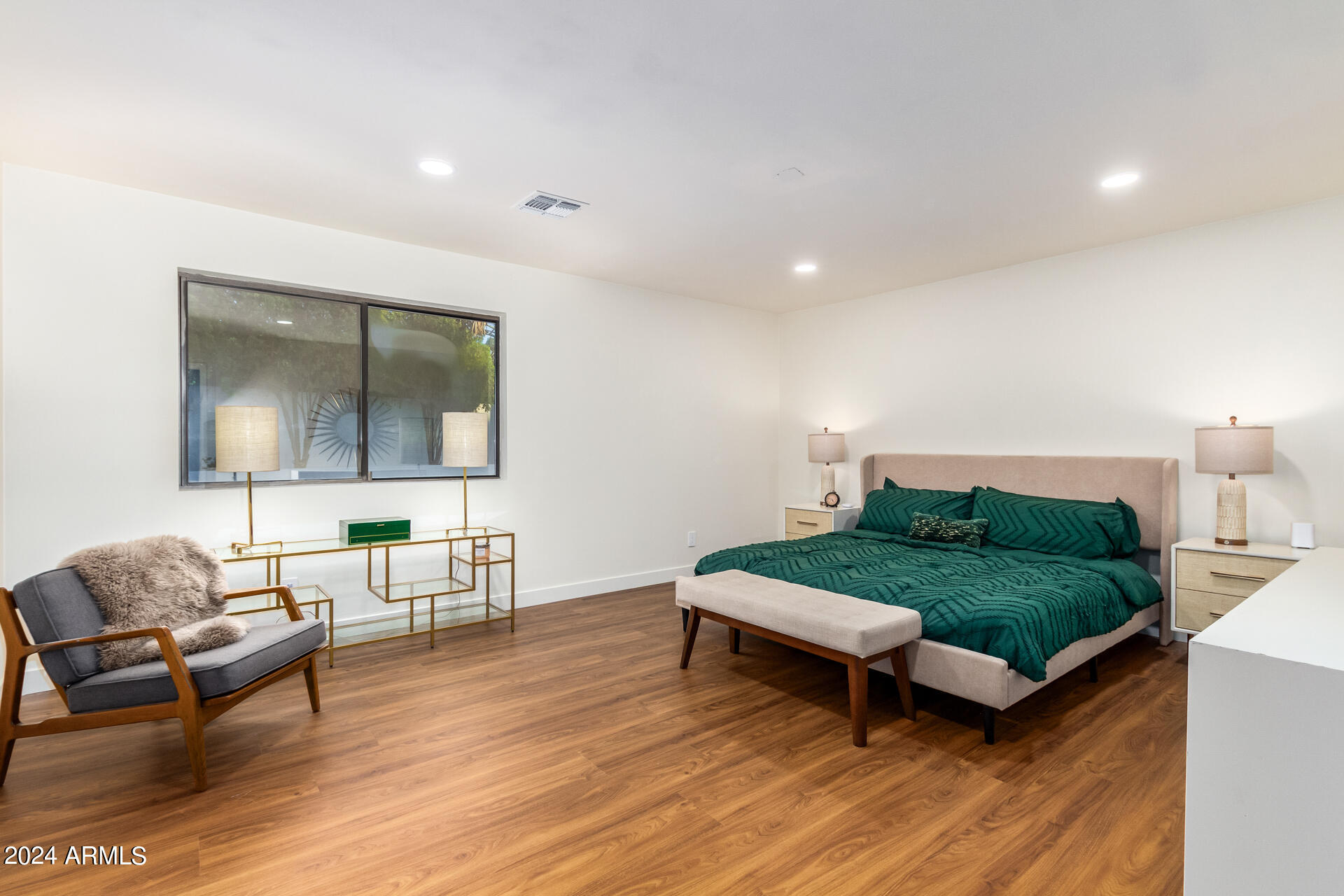 5347 E SHERIDAN Street