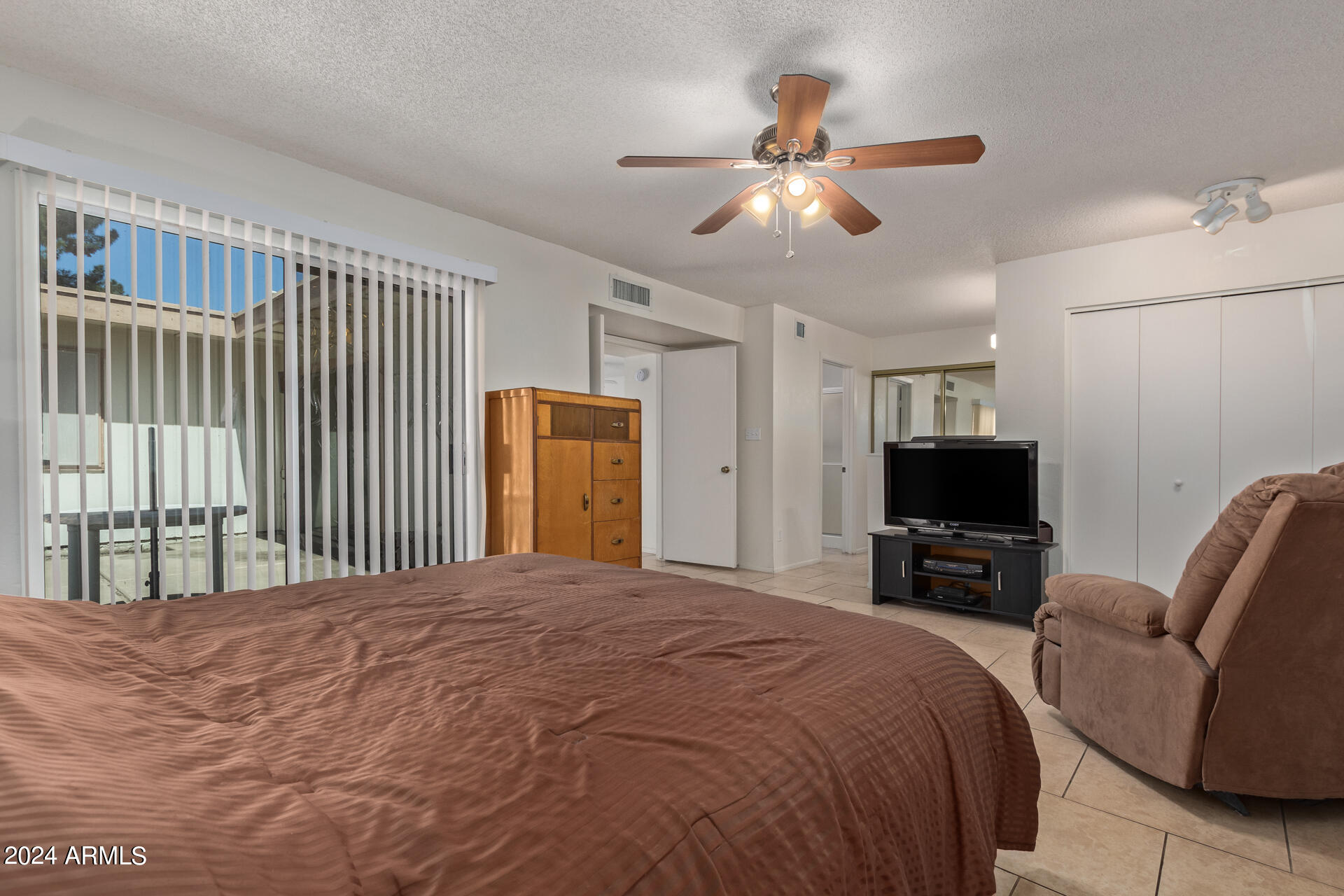 3114 W MANZANITA Drive