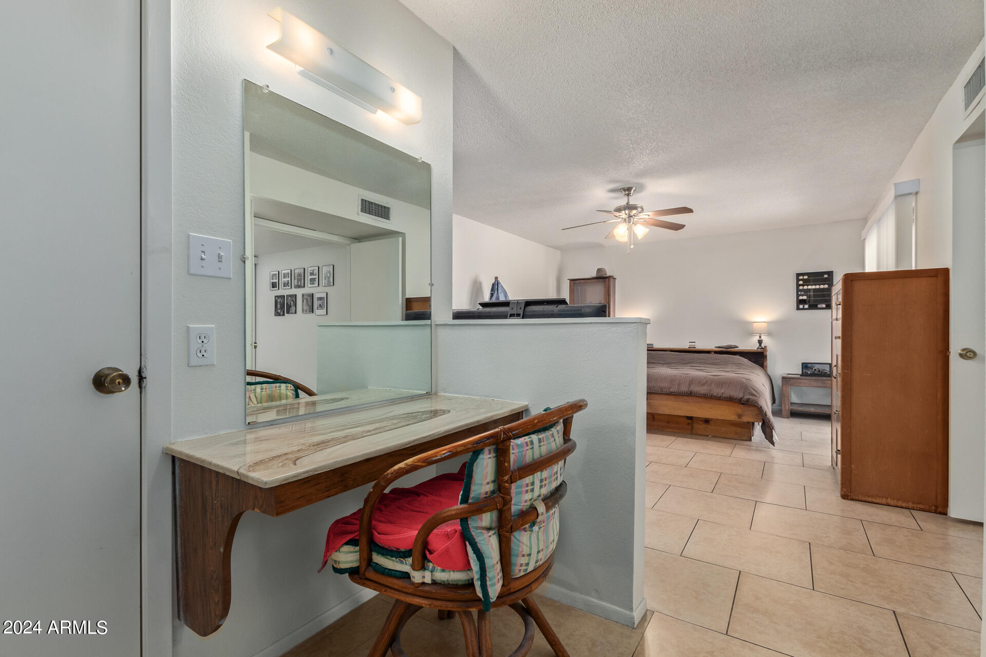 3114 W MANZANITA Drive