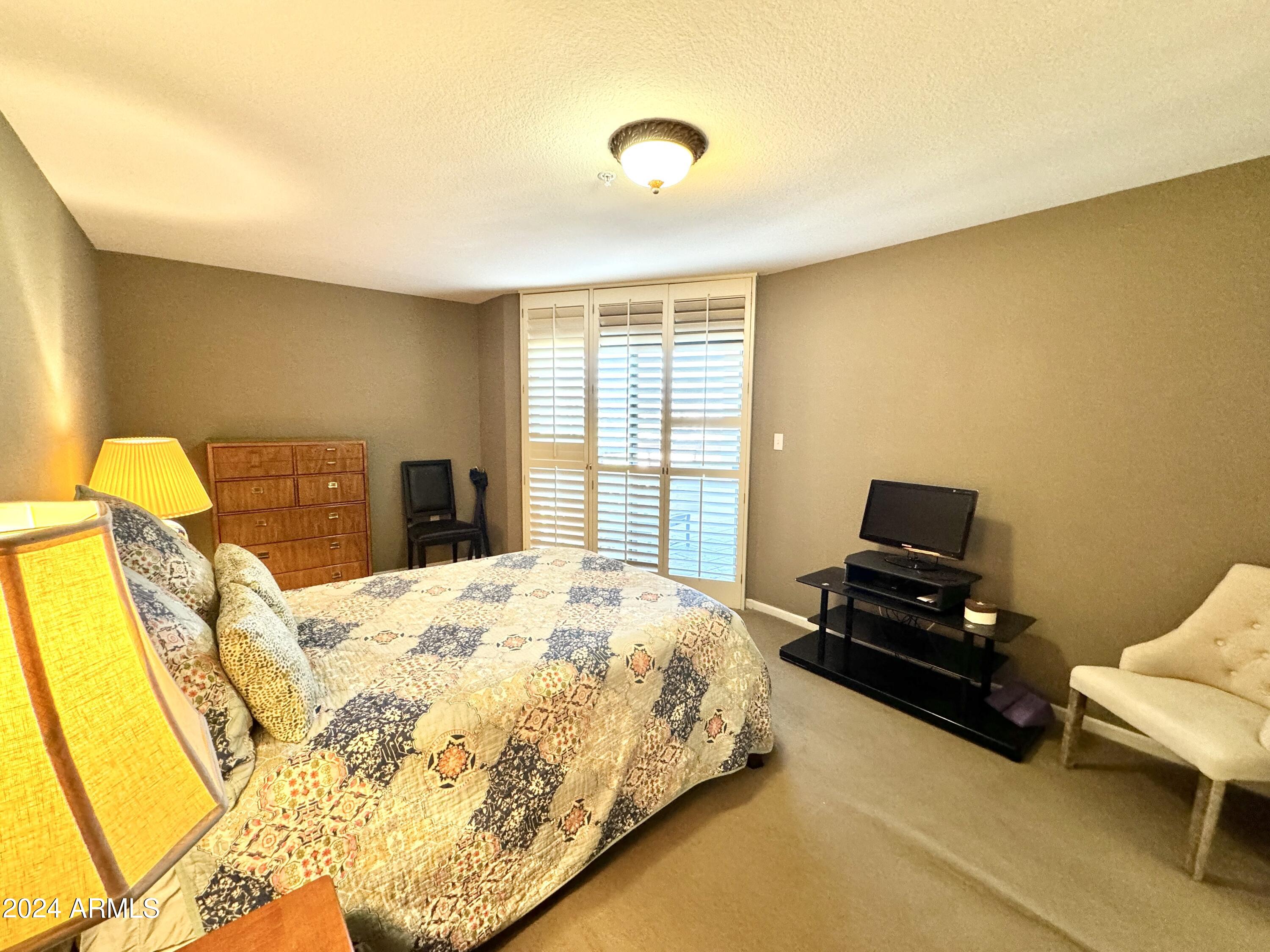 4200 N MILLER Road # 506
