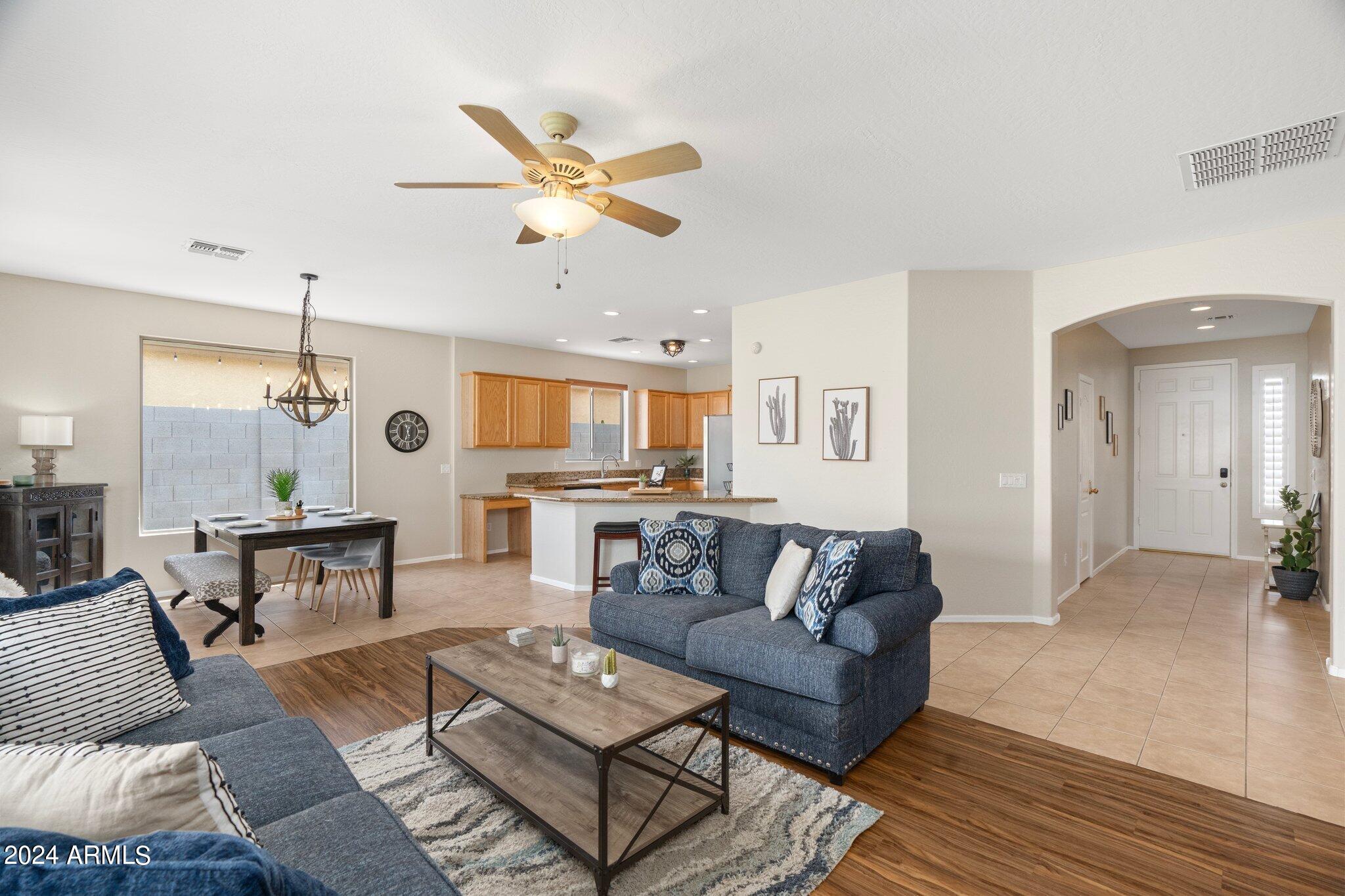 7640 E GLOBEMALLOW Lane